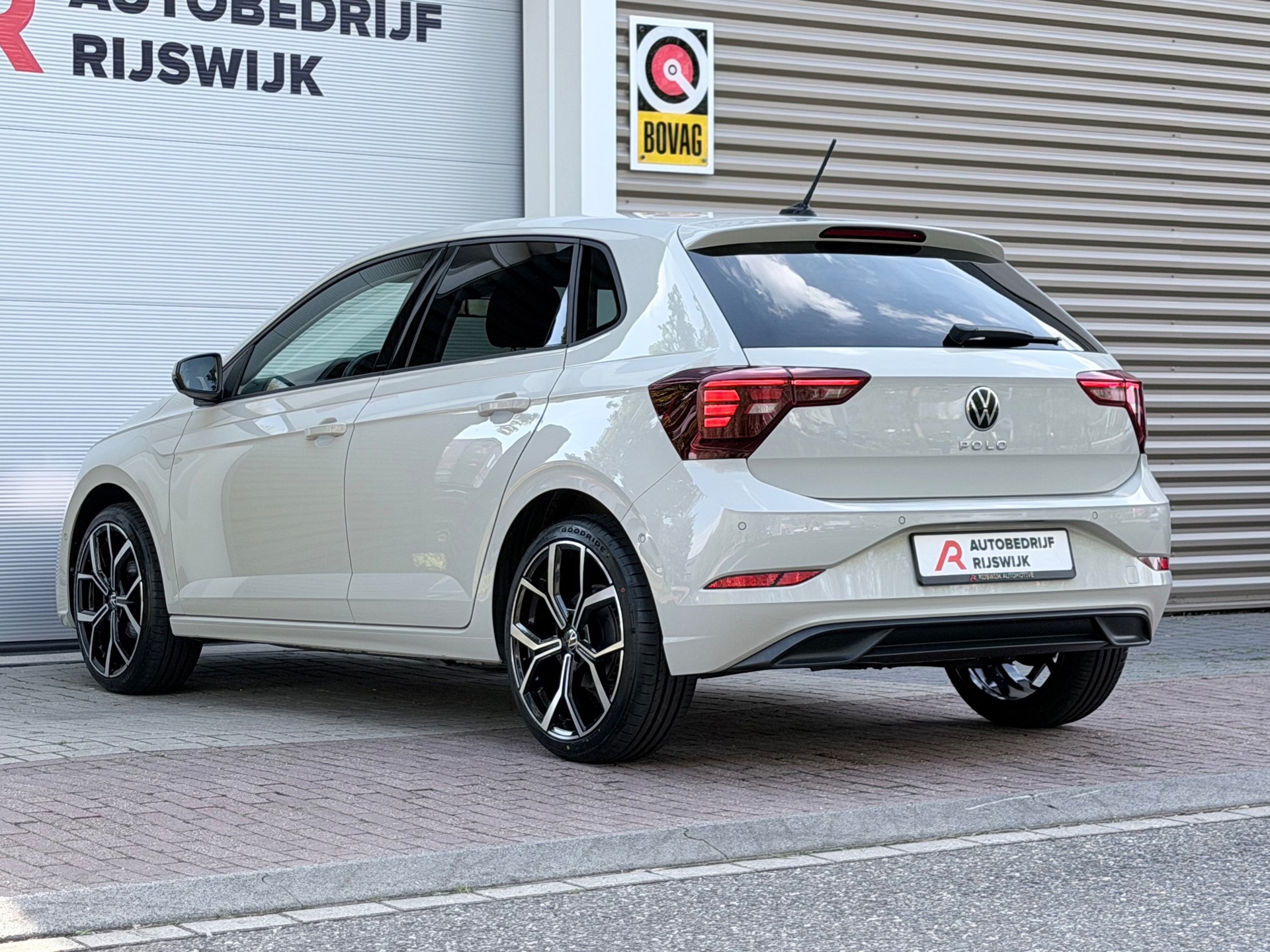 Volkswagen Polo 1.0 TSI Life Camera (2023), foto 6