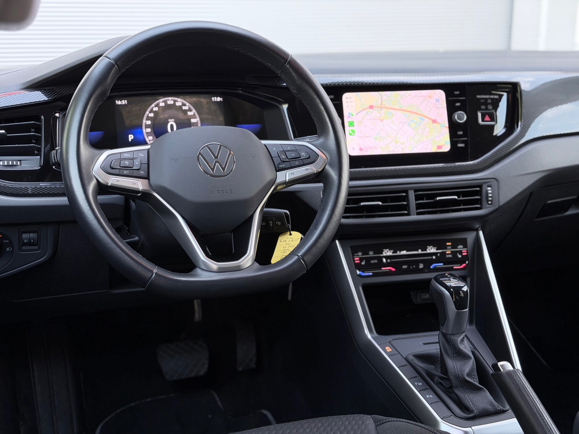 Volkswagen Polo 1.0 TSI Life Camera (2023), foto 10