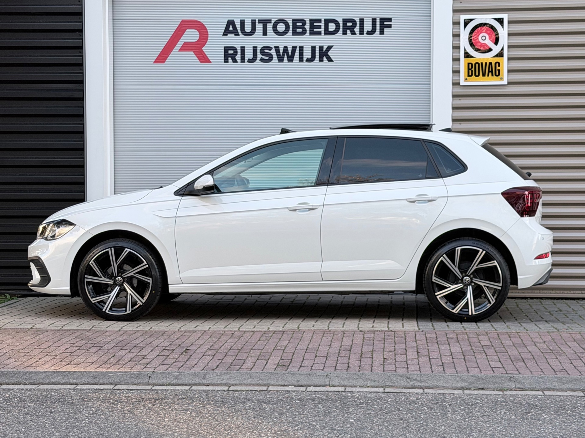 Volkswagen Polo 1.0 TSI Life (2022), foto 2