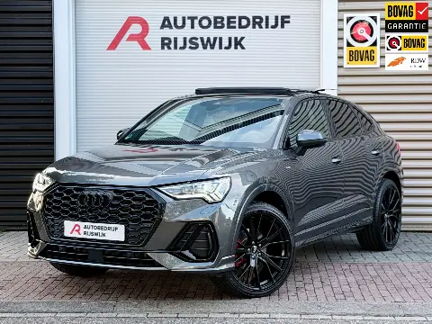 Audi Q3 SPORTBACK 35 TFSI S Edition Competition (2024)