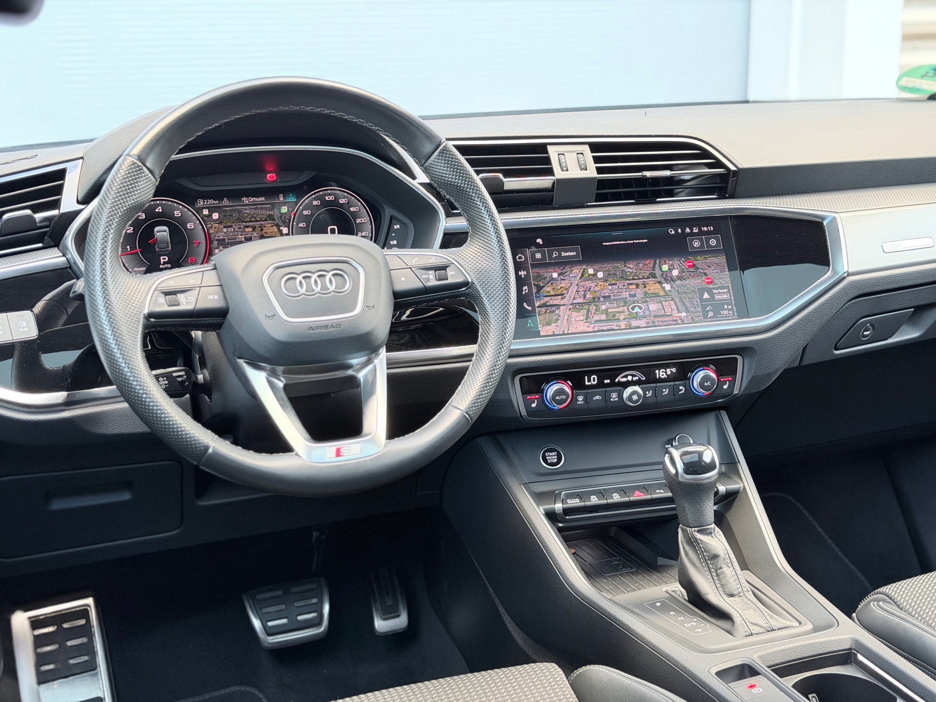 Audi Q3 SPORTBACK 35 TFSI S Edition Competition (2024), foto 14