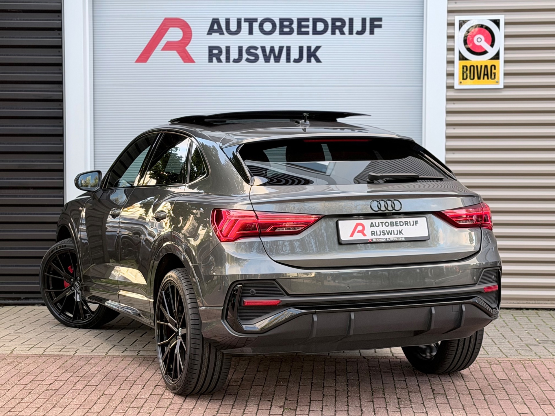 Audi Q3 SPORTBACK 35 TFSI S Edition Competition (2024), foto 3