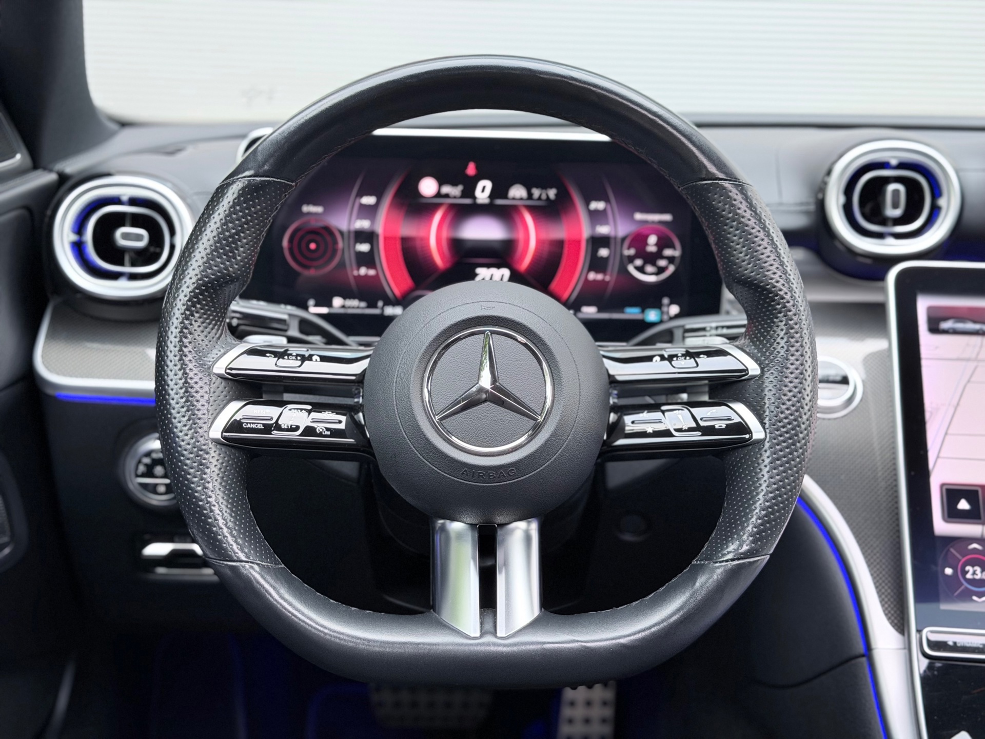 Mercedes-Benz C-klasse 300 AMG Line (2021), foto 14