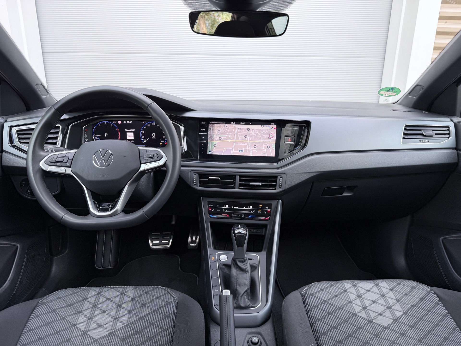 Volkswagen TAIGO 1.5 TSI R-Line (2025), foto 10