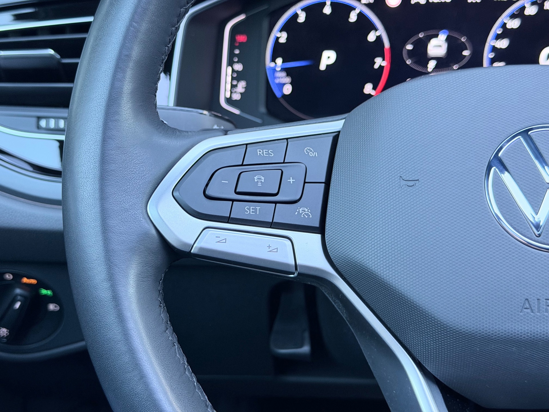 Volkswagen Taigo 1.5 TSI R-Line (2022), foto 13