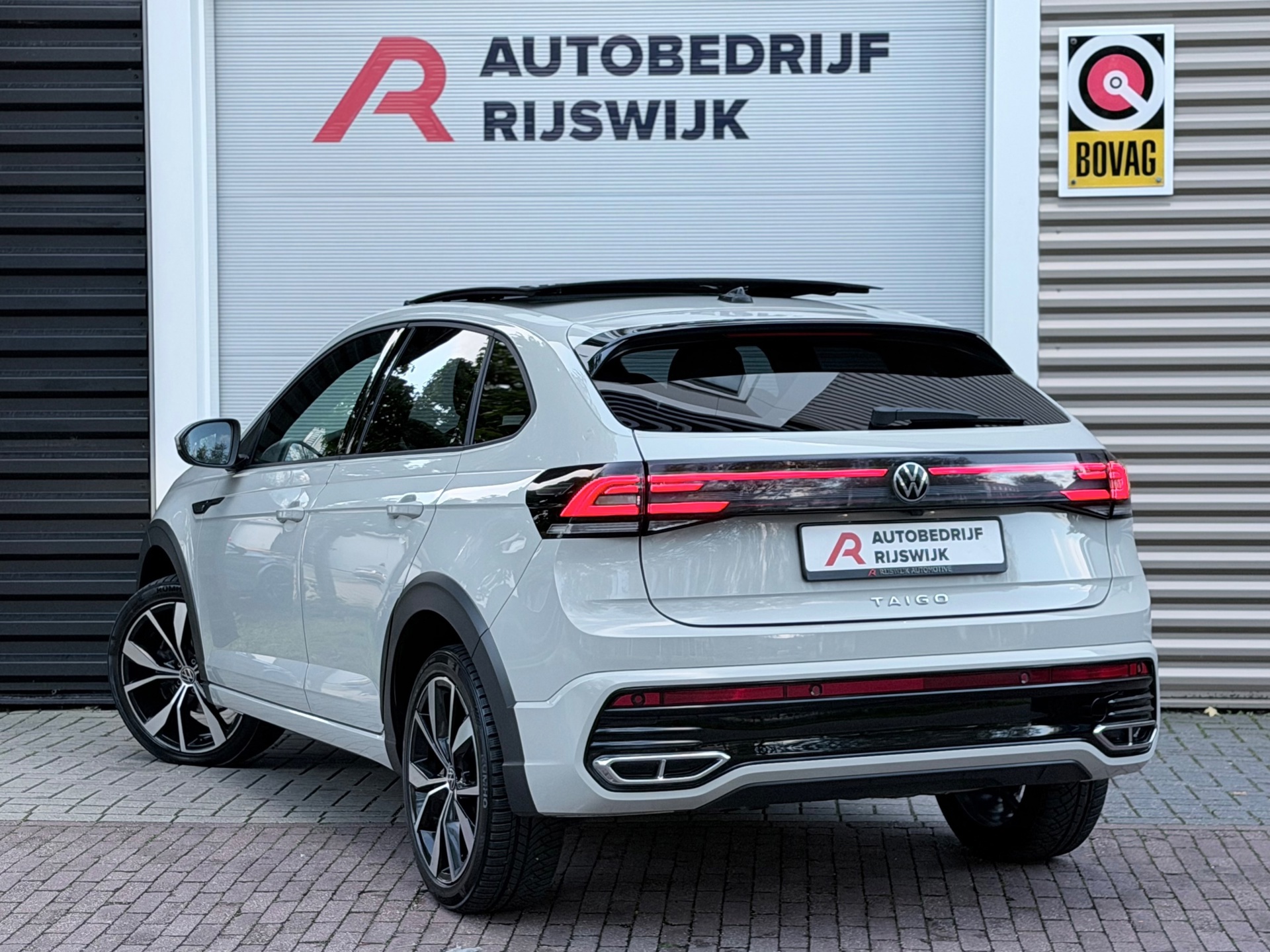 Volkswagen Taigo 1.5 TSI R-Line (2022), foto 3