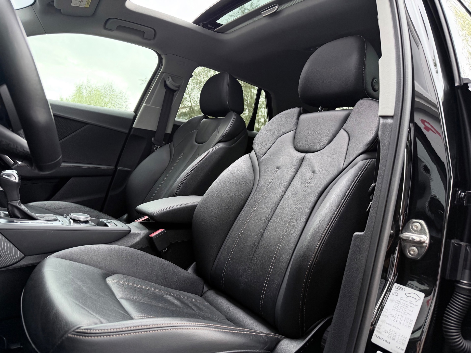 Audi Q2 35 TFSI S Edition (2023), foto 11