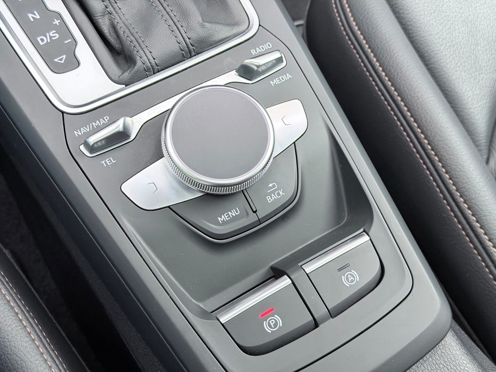 Audi Q2 35 TFSI S Edition (2023), foto 17