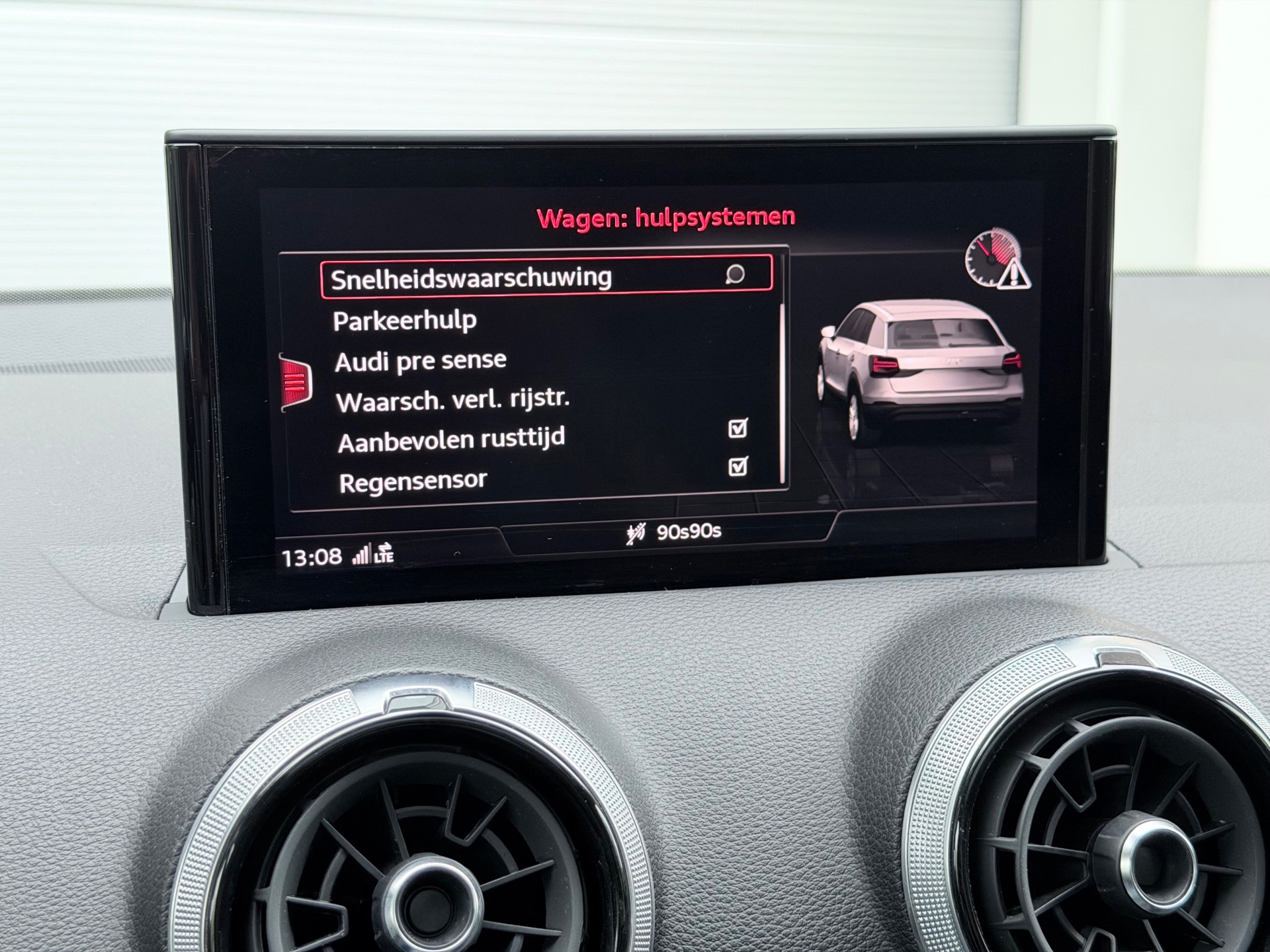 Audi Q2 35 TFSI S Edition (2023), foto 22