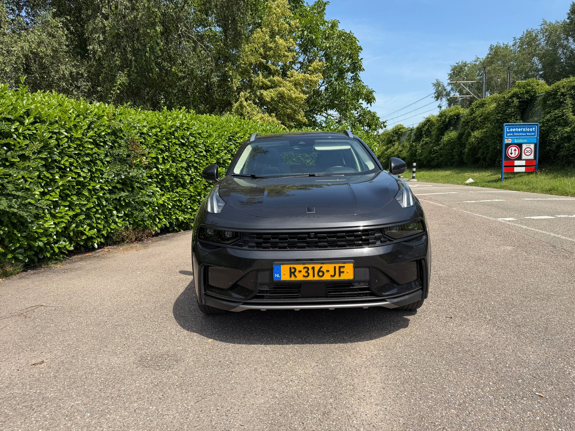 Lynk & Co 01 1.5 Plug-in Black Edition (2022), foto 5