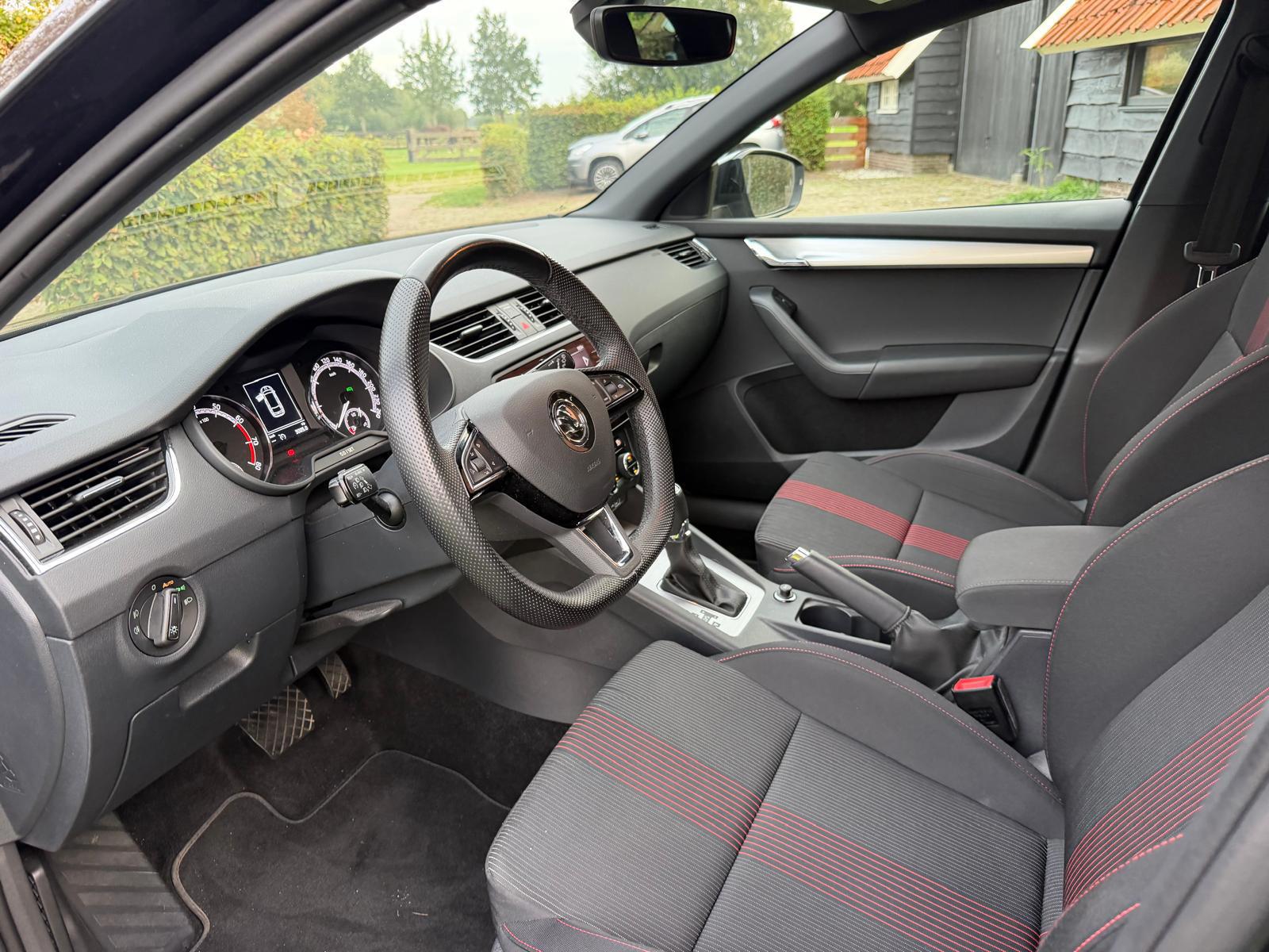 Skoda Octavia Combi 1.5 TSI Greentech Sport Business-NL auto-1 (2020), foto 10