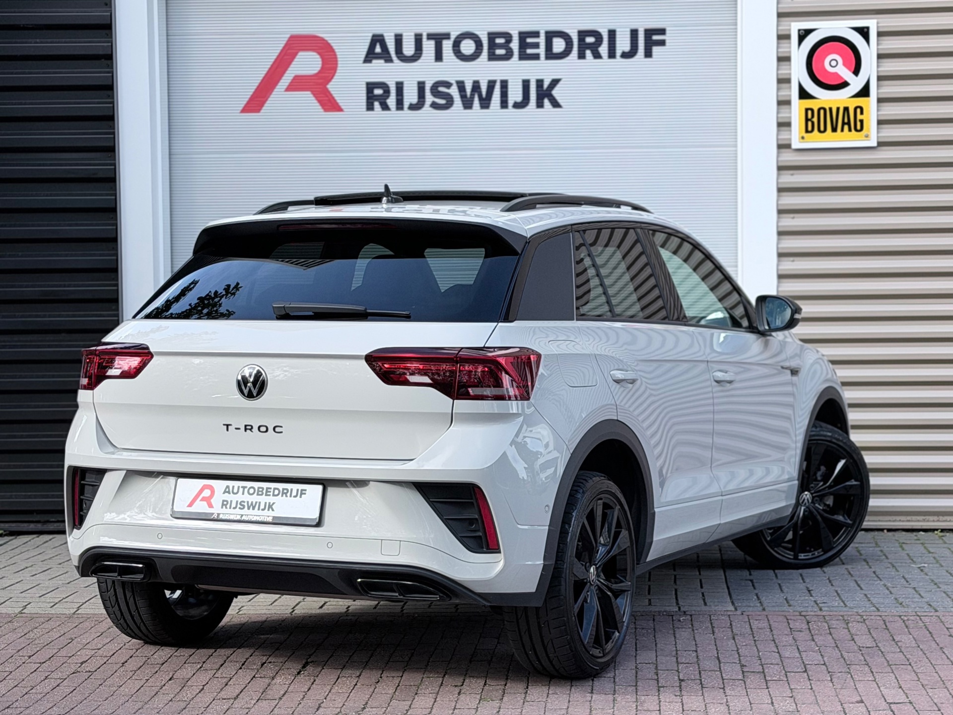 Volkswagen T-ROC 1.5 TSI R-Line (2025), foto 4