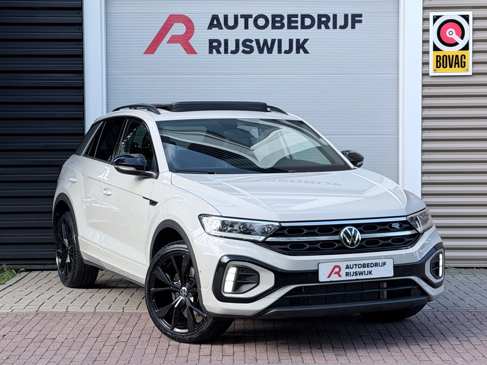 Volkswagen T-ROC 1.5 TSI R-Line (2025), foto 6