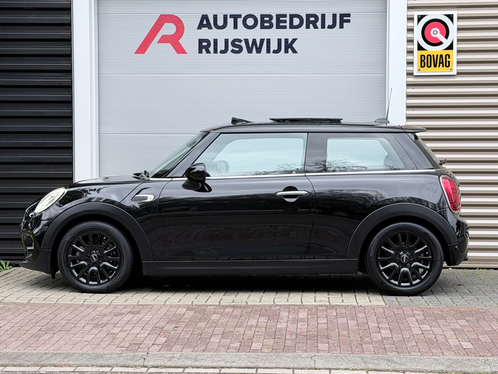 Mini 3-Deurs 1.5 Cooper Chili Business (2018), foto 2