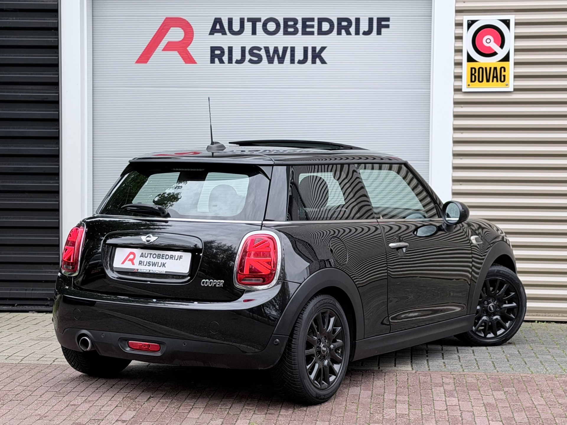 Mini 3-Deurs 1.5 Cooper Chili Business (2018), foto 4
