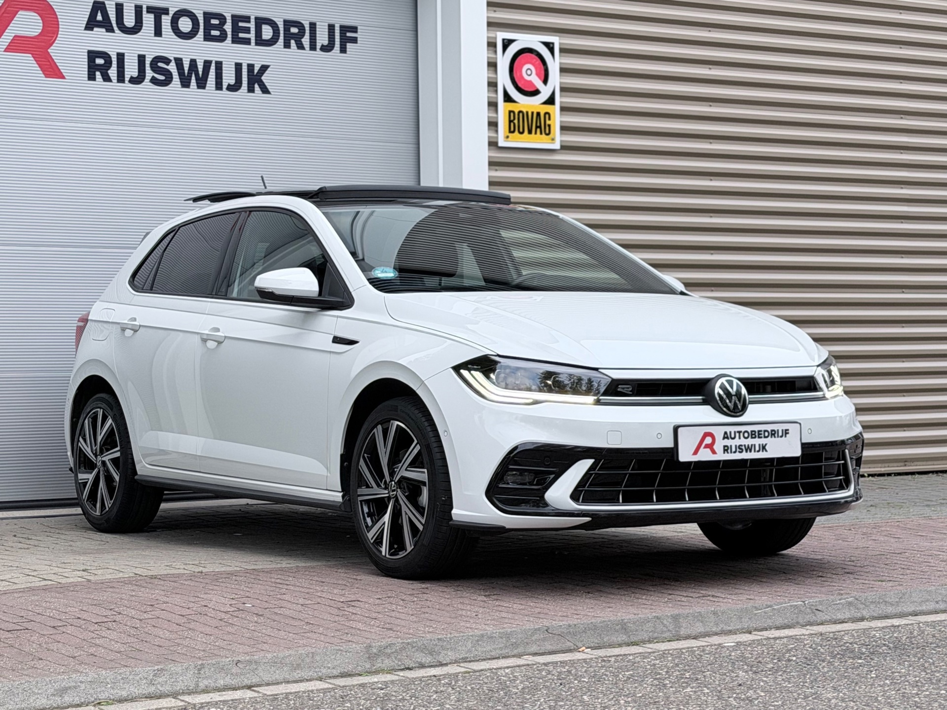 Volkswagen Polo 1.0 TSI R-Line (2022), foto 6