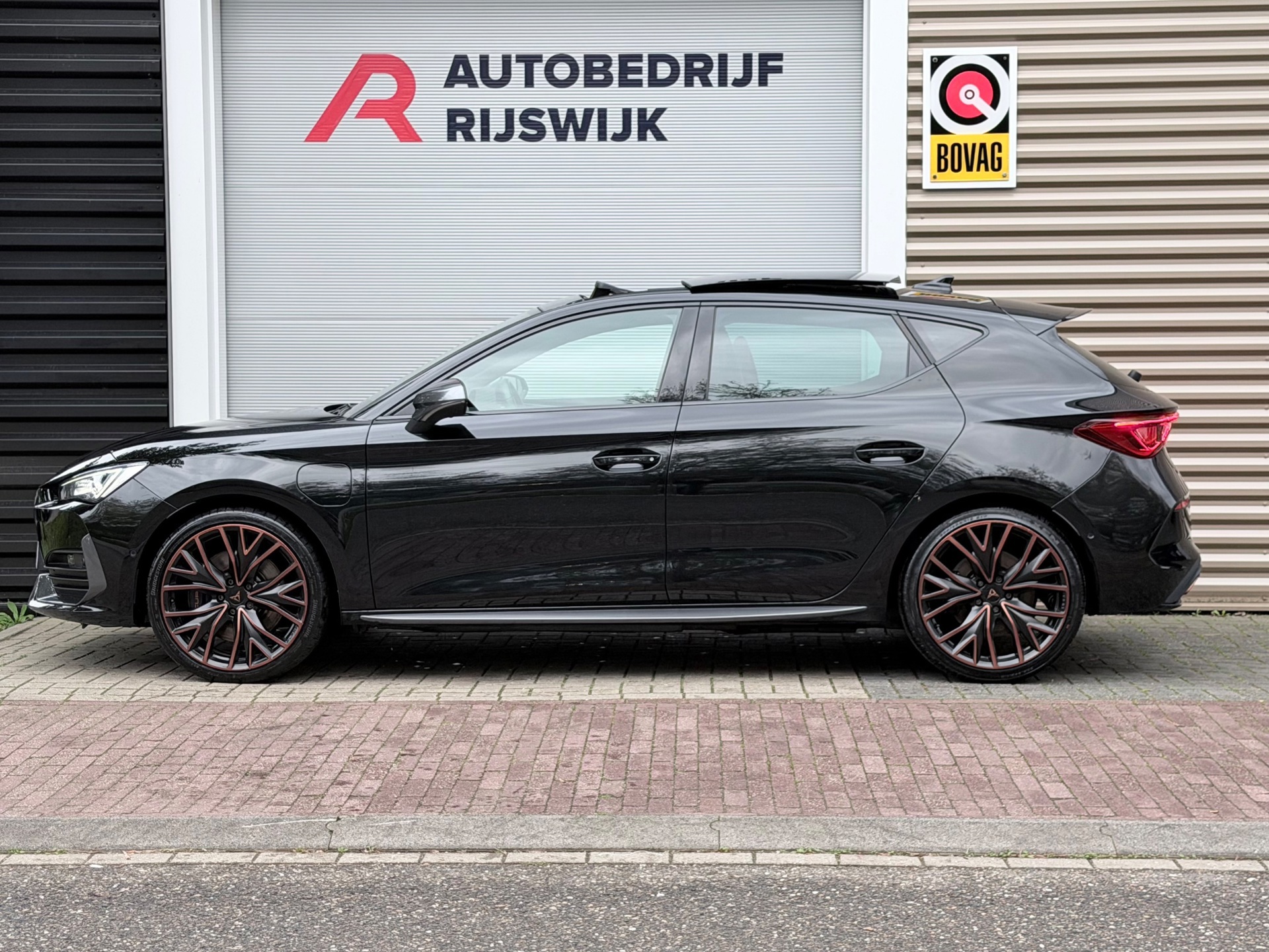 CUPRA Leon 1.4 e-Hybrid VZ Performance Schaal (2023), foto 2
