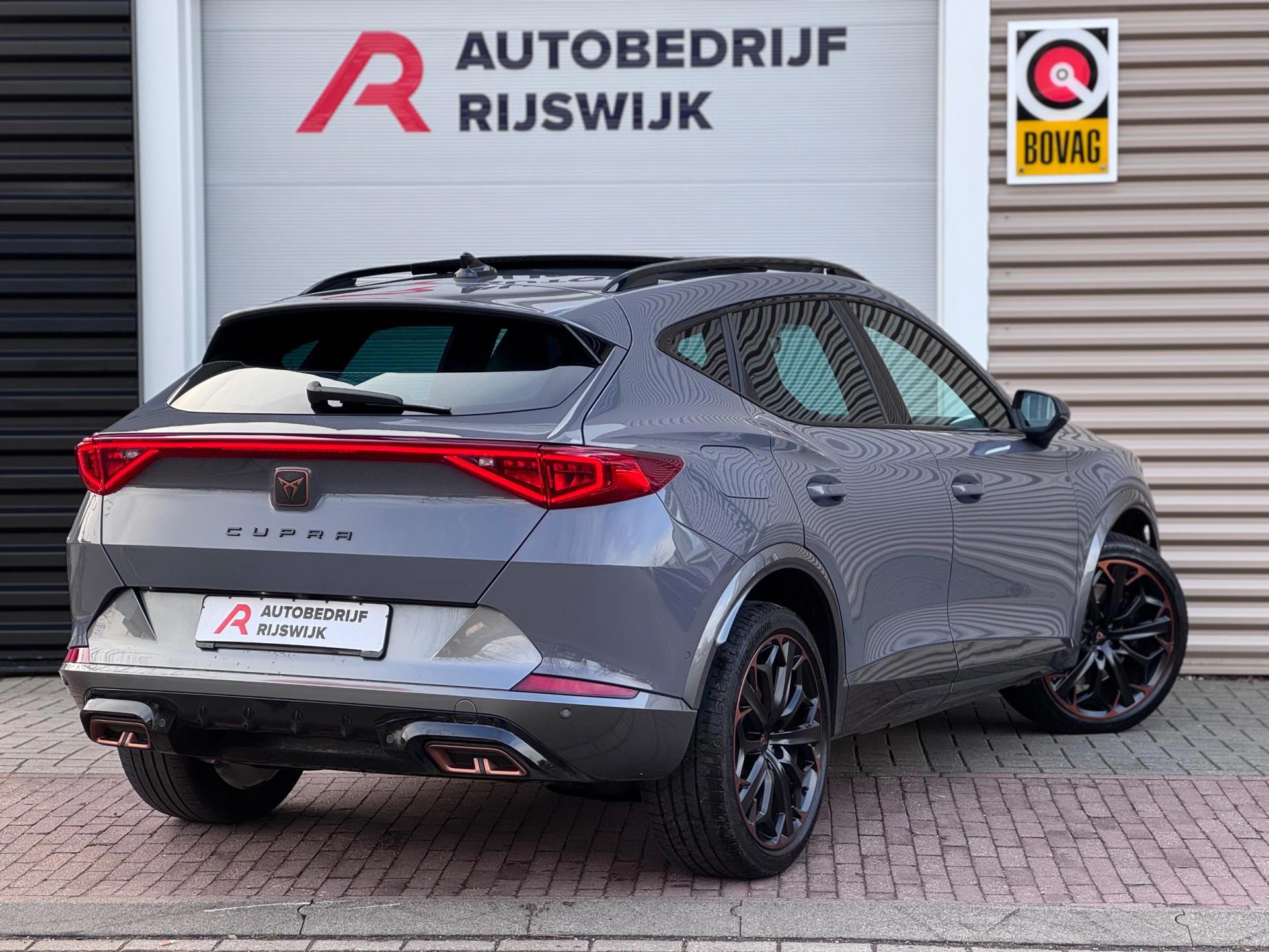 CUPRA Formentor 1.4 e-Hybrid VZ Performance (2022), foto 5