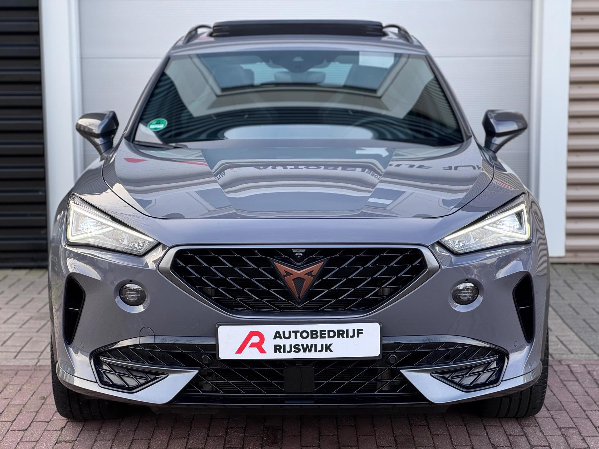 CUPRA Formentor 1.4 e-Hybrid VZ Performance (2022), foto 8