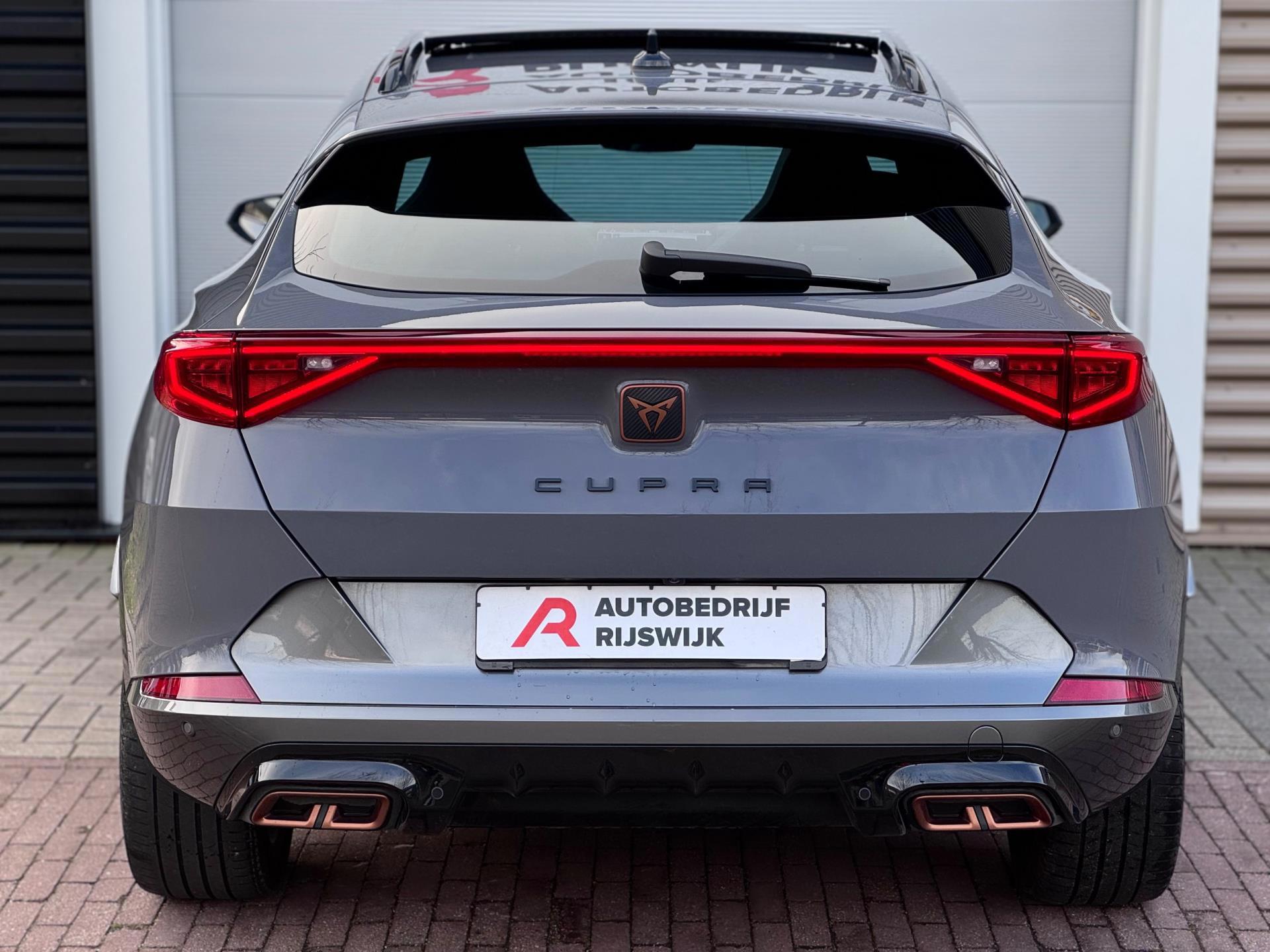 CUPRA Formentor 1.4 e-Hybrid VZ Performance (2022), foto 9