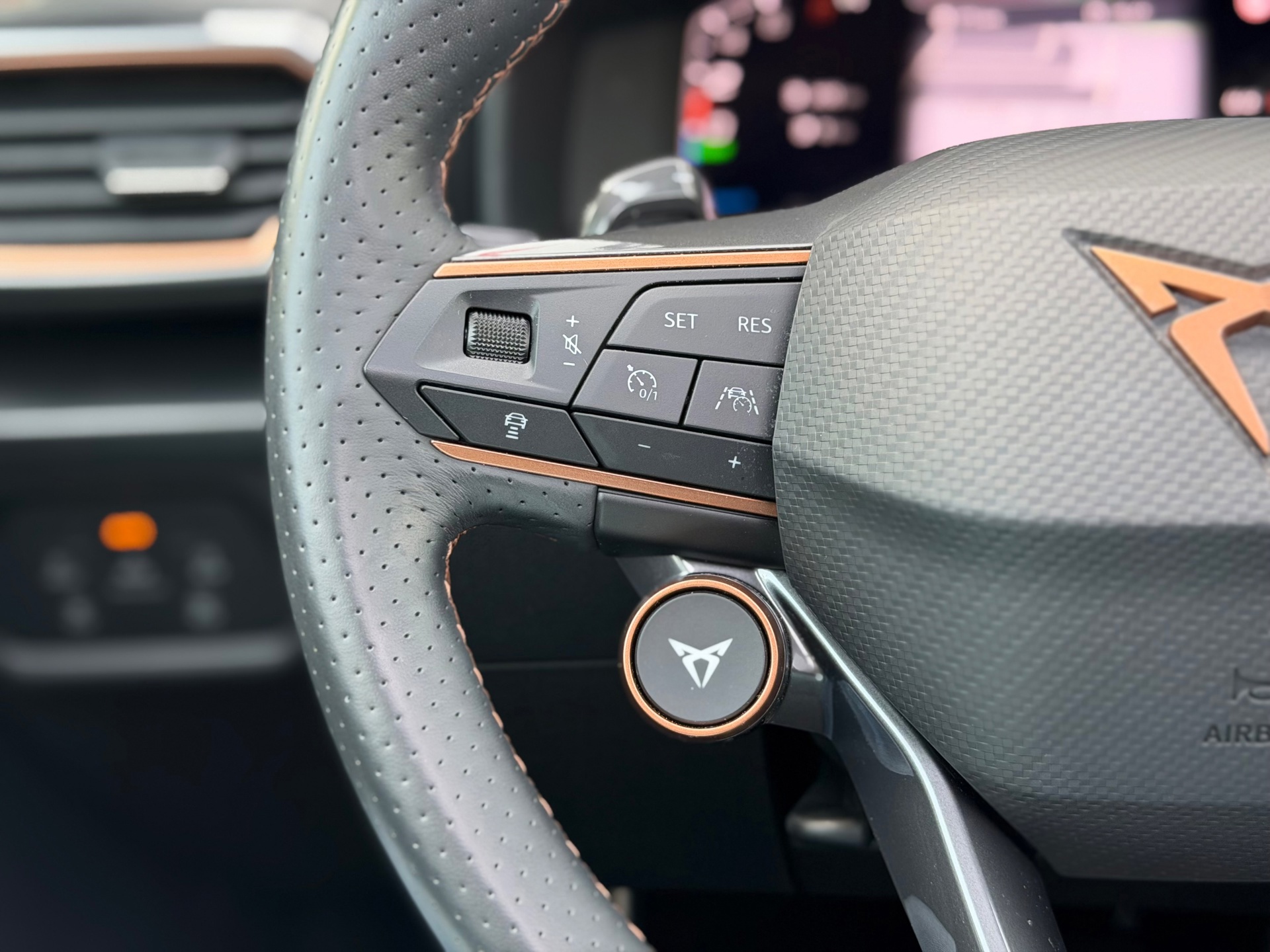 CUPRA Formentor 1.4 e-Hybrid VZ Copper Edition (2022), foto 14