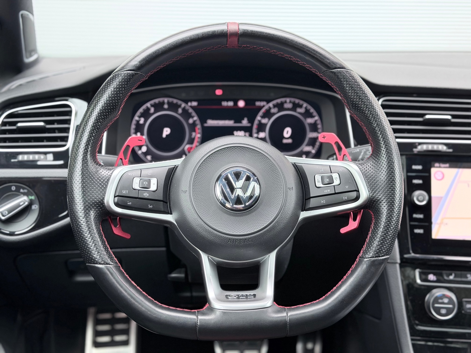 Volkswagen Golf 2.0 TSI GTI TCR (2019), foto 13