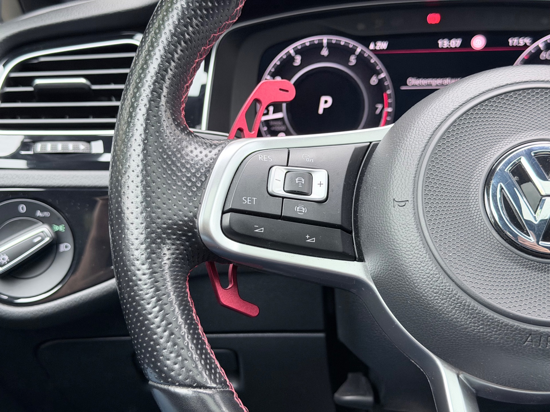 Volkswagen Golf 2.0 TSI GTI TCR (2019), foto 14