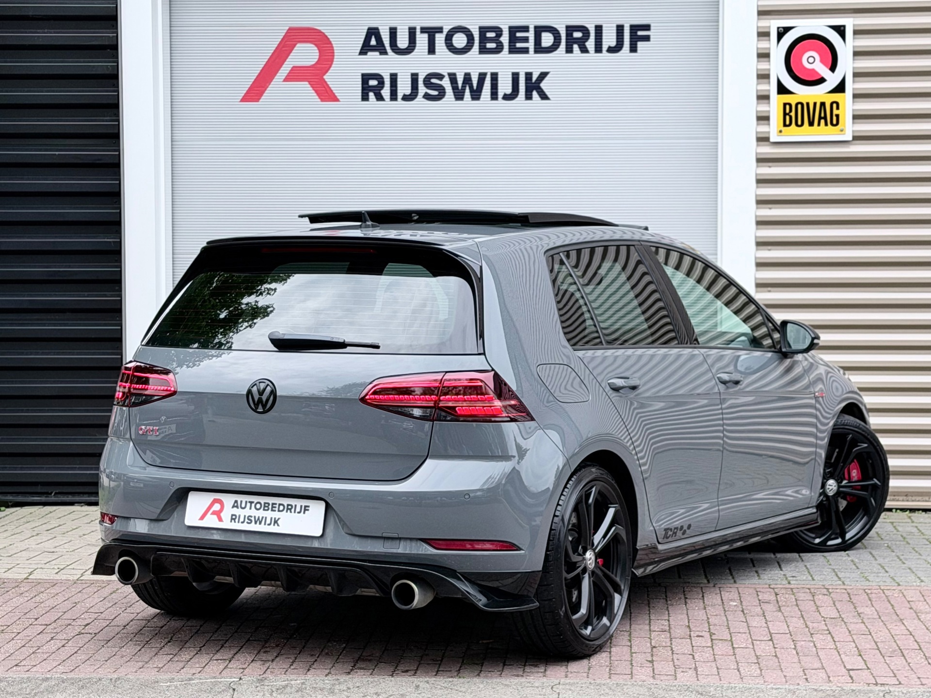 Volkswagen Golf 2.0 TSI GTI TCR (2019), foto 4