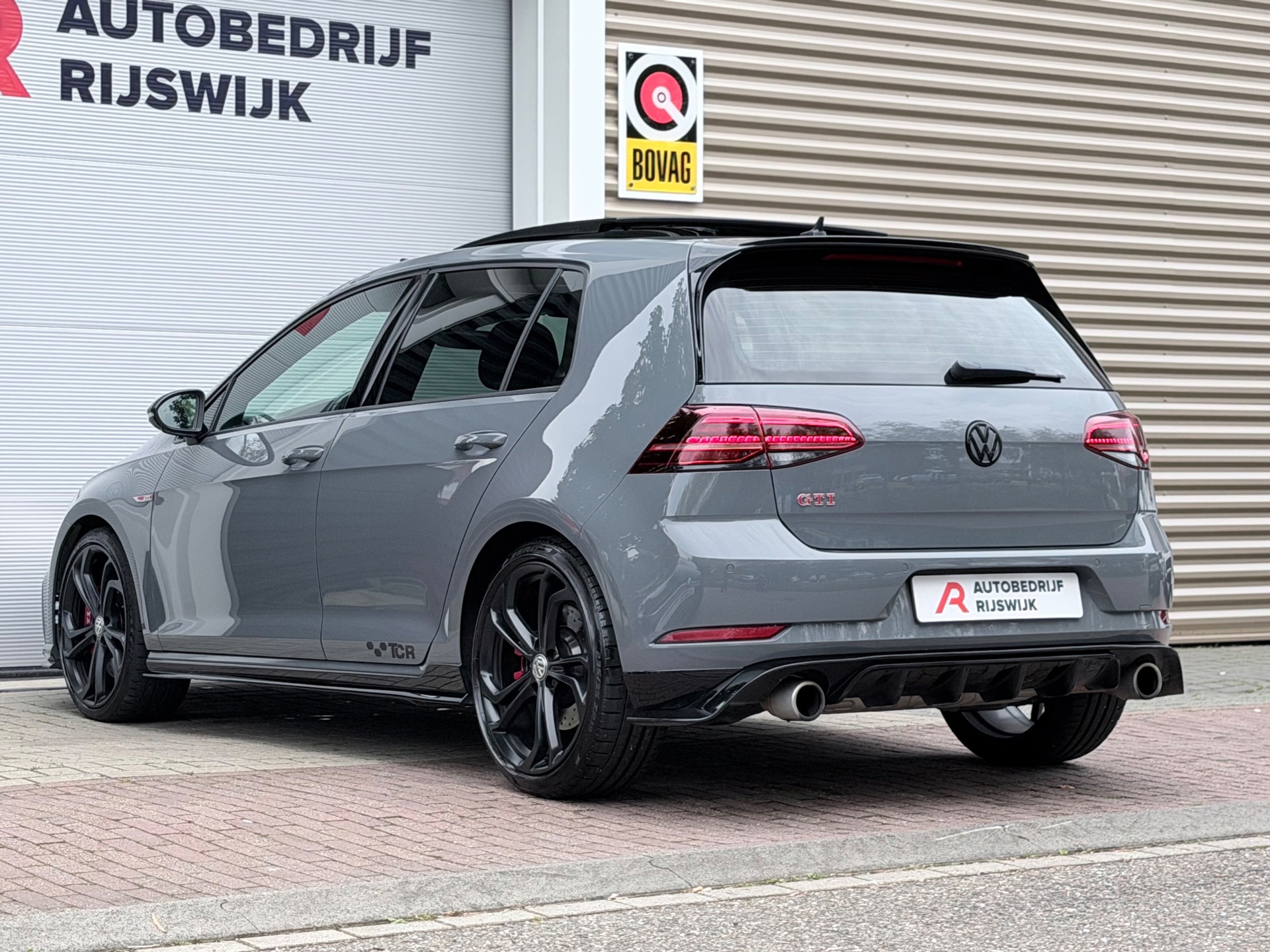 Volkswagen Golf 2.0 TSI GTI TCR (2019), foto 8
