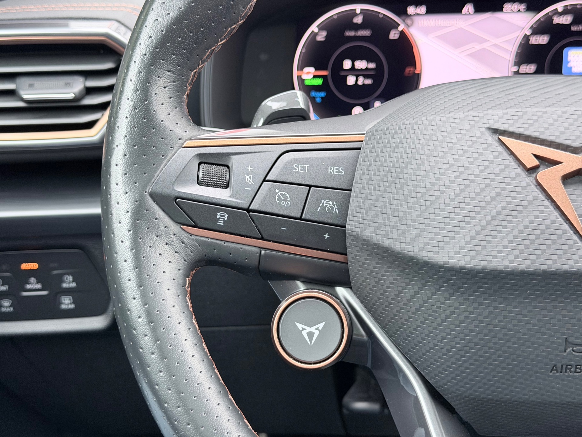 CUPRA FORMENTOR 2.0 TSI 4DRIVE (2022), foto 16