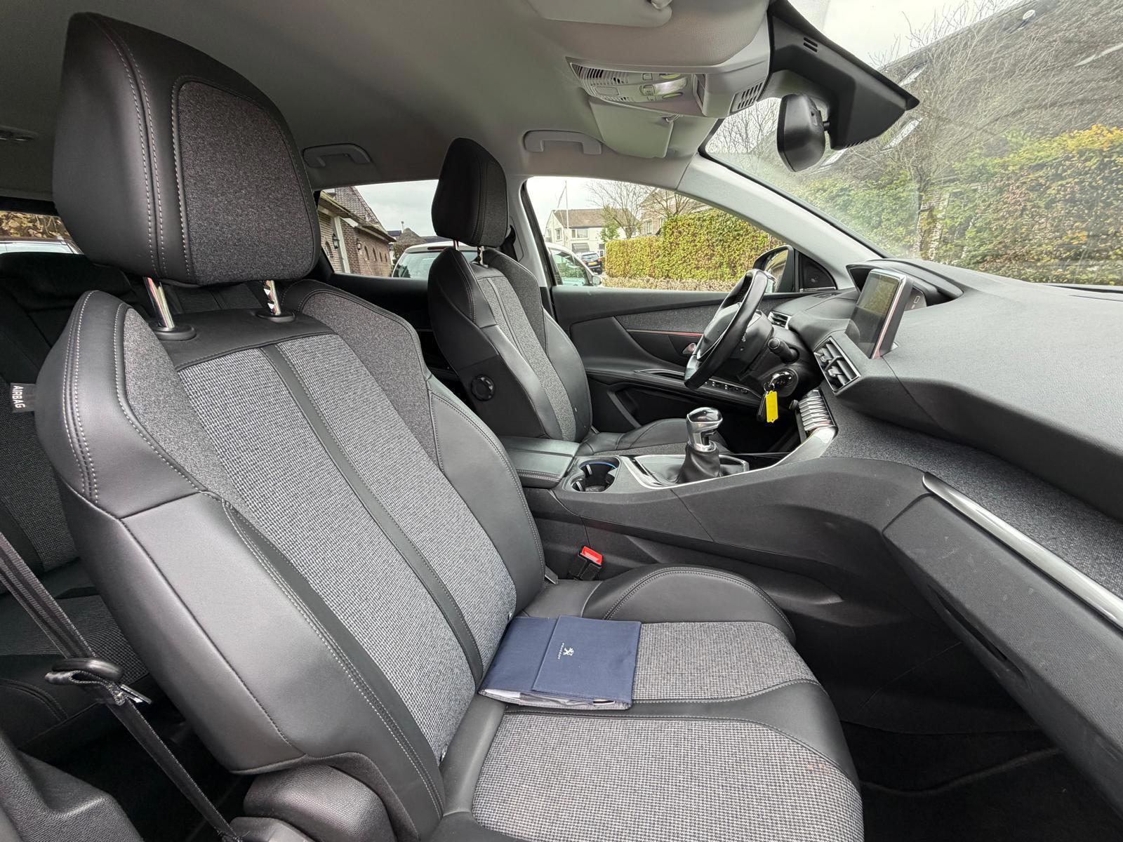 Peugeot 3008 1.2 PureTech Allure-NL auto (2020), foto 9