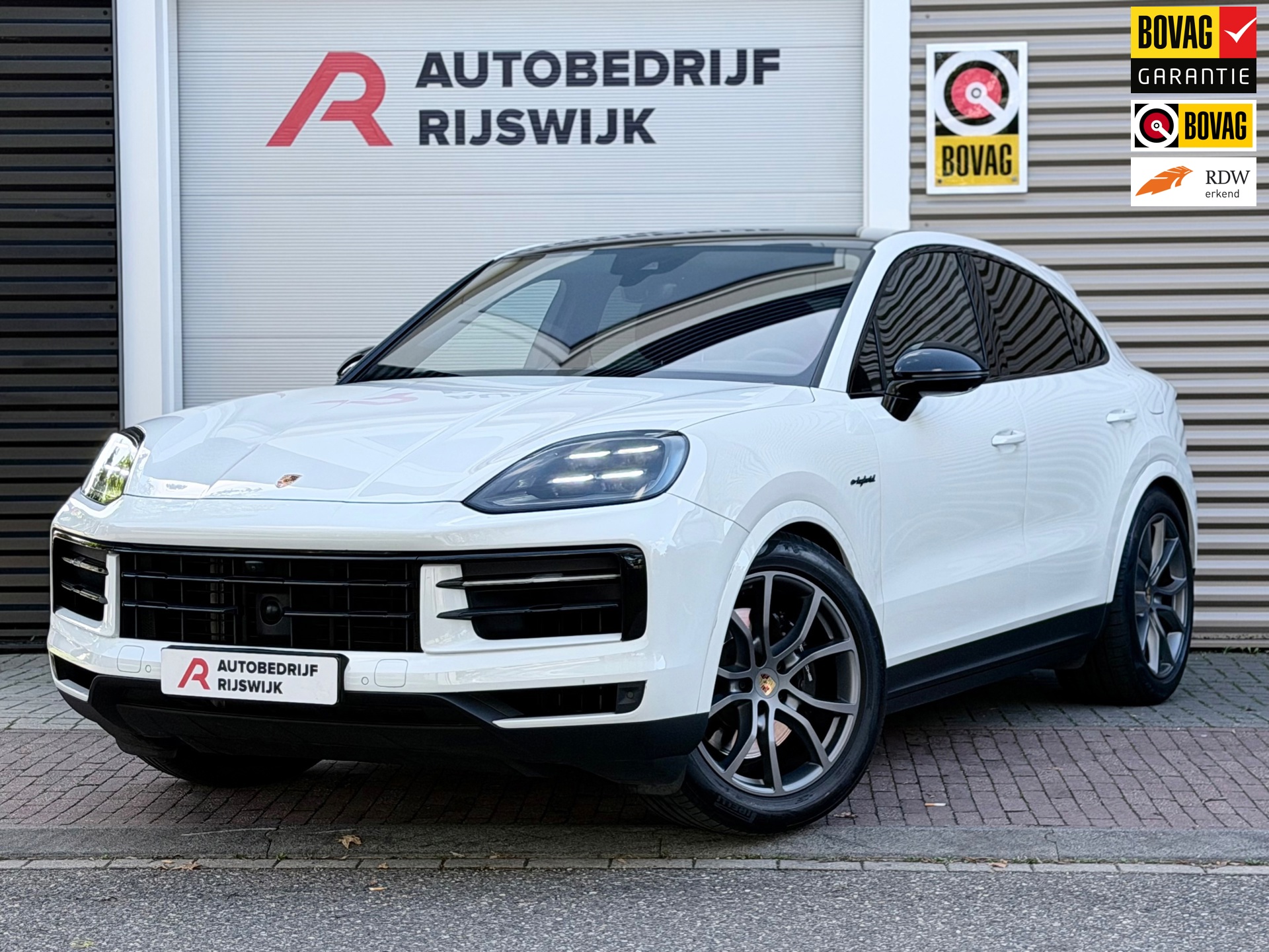 Porsche Cayenne Coupé 3.0 E-Hybrid (2023), foto 1