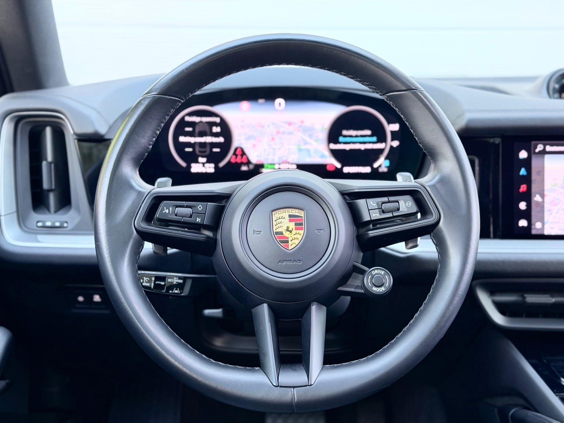 Porsche Cayenne Coupé 3.0 E-Hybrid (2023), foto 17
