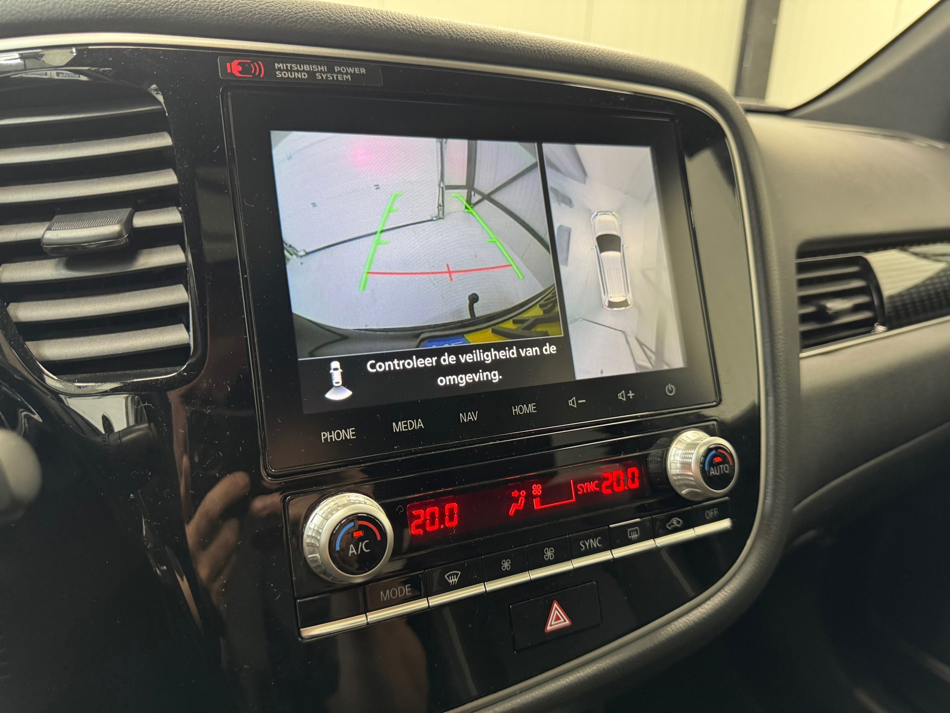 Mitsubishi Outlander 2.4 PHEV Instyle (2020), foto 14