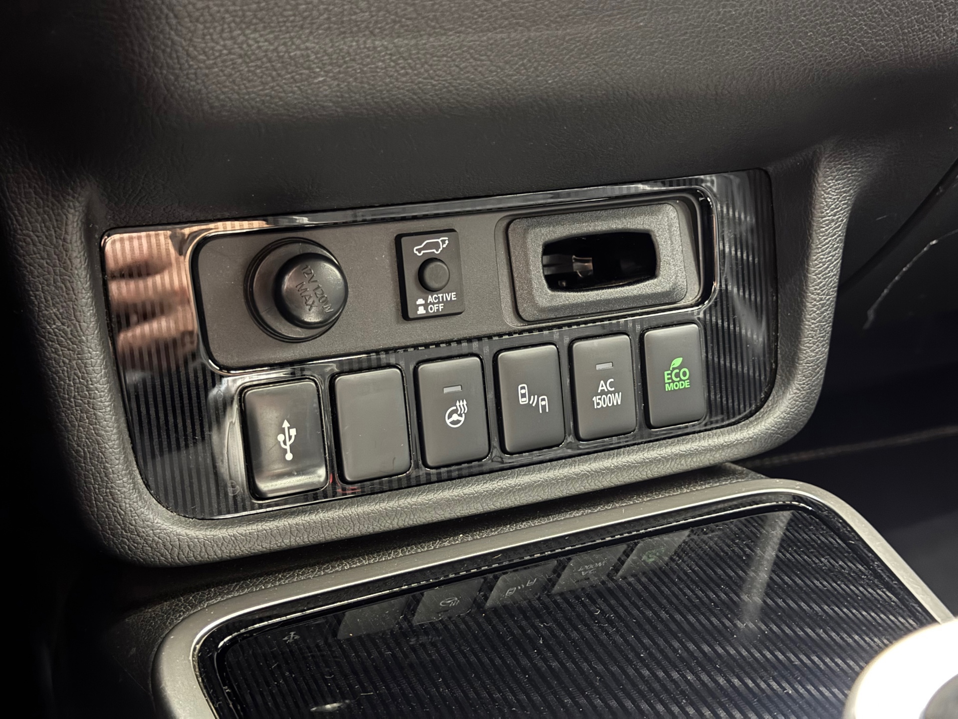Mitsubishi Outlander 2.4 PHEV Instyle (2020), foto 20