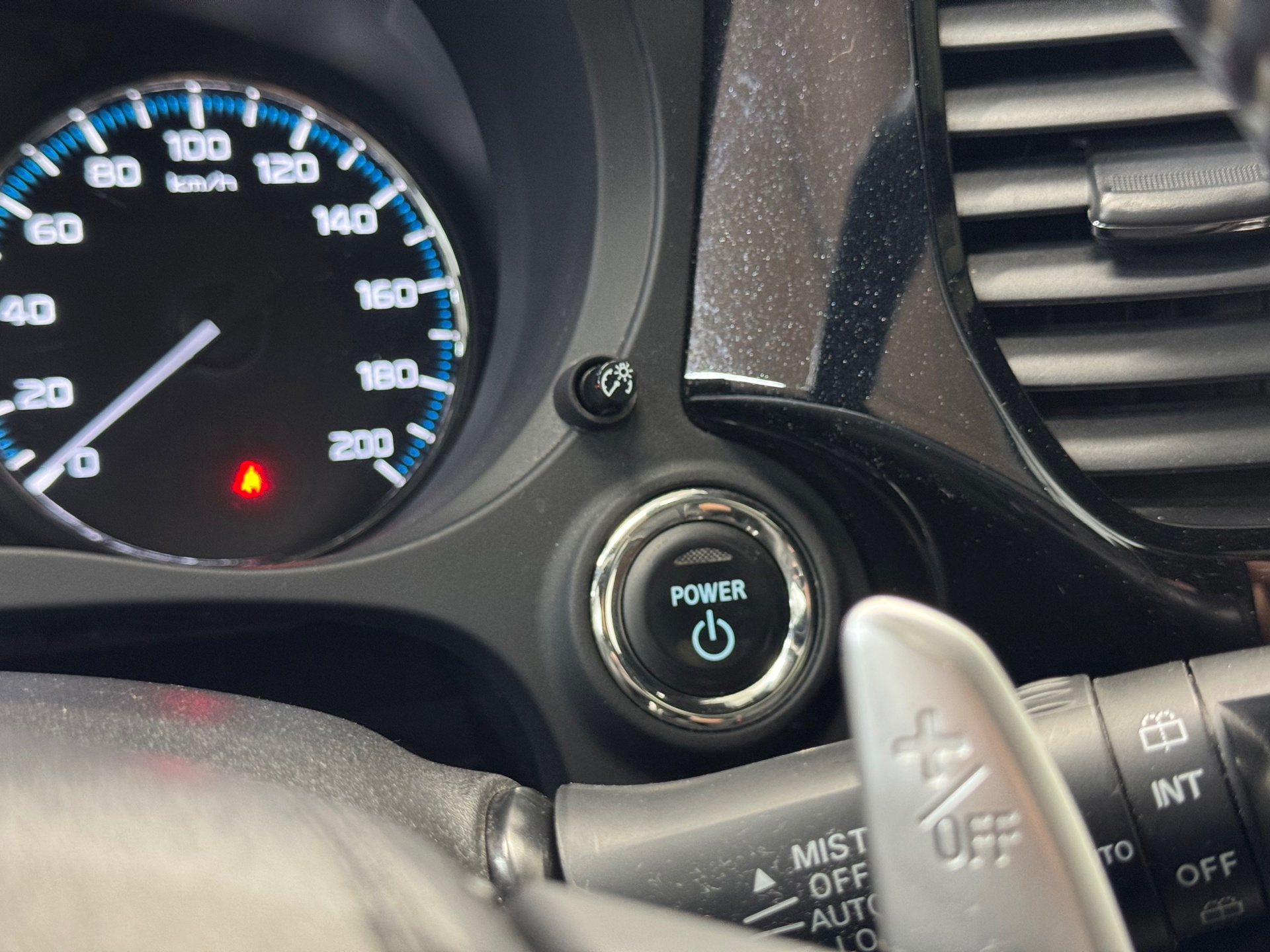Mitsubishi Outlander 2.4 PHEV Instyle (2020), foto 23