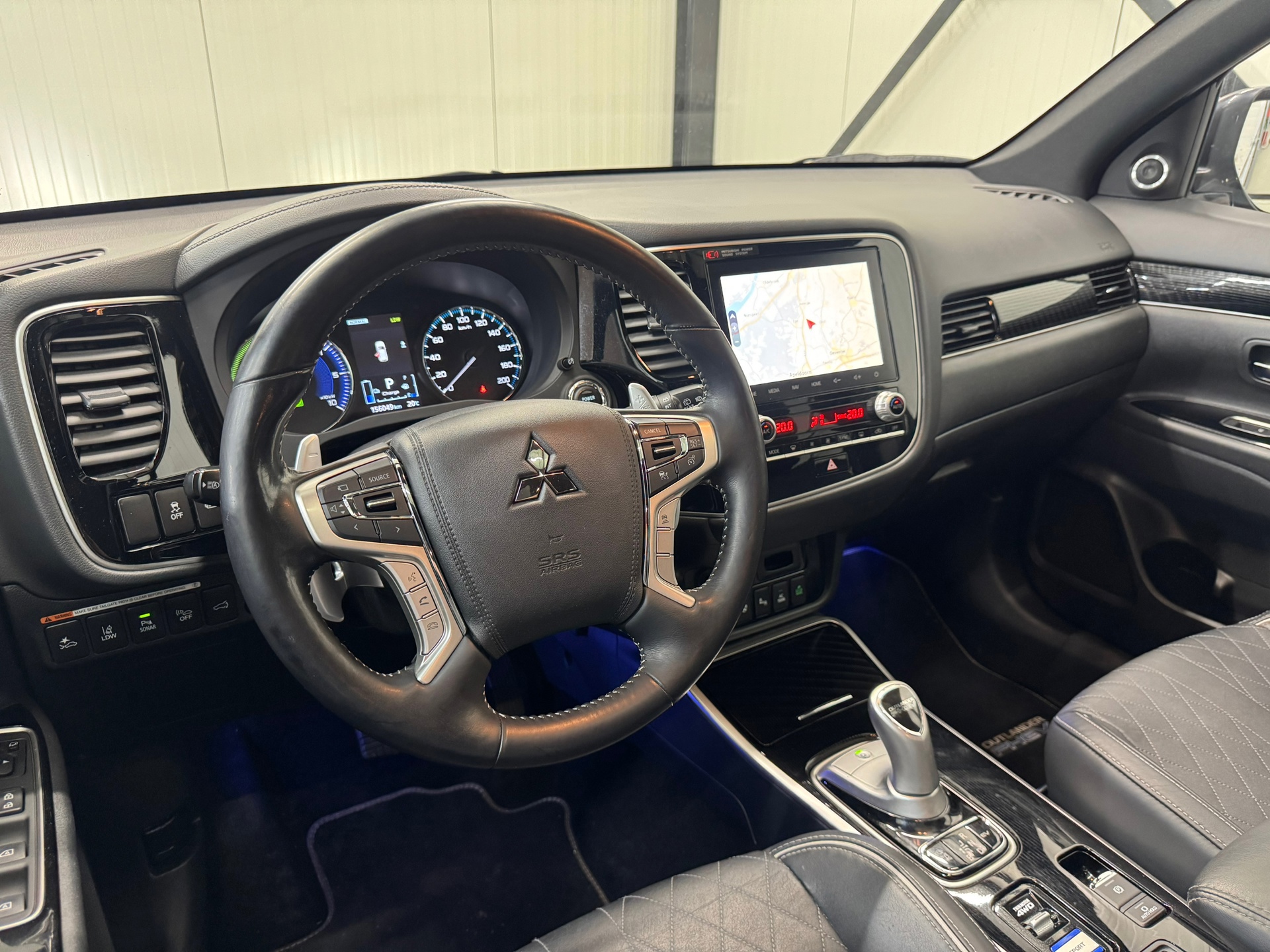 Mitsubishi Outlander 2.4 PHEV Instyle (2020), foto 4