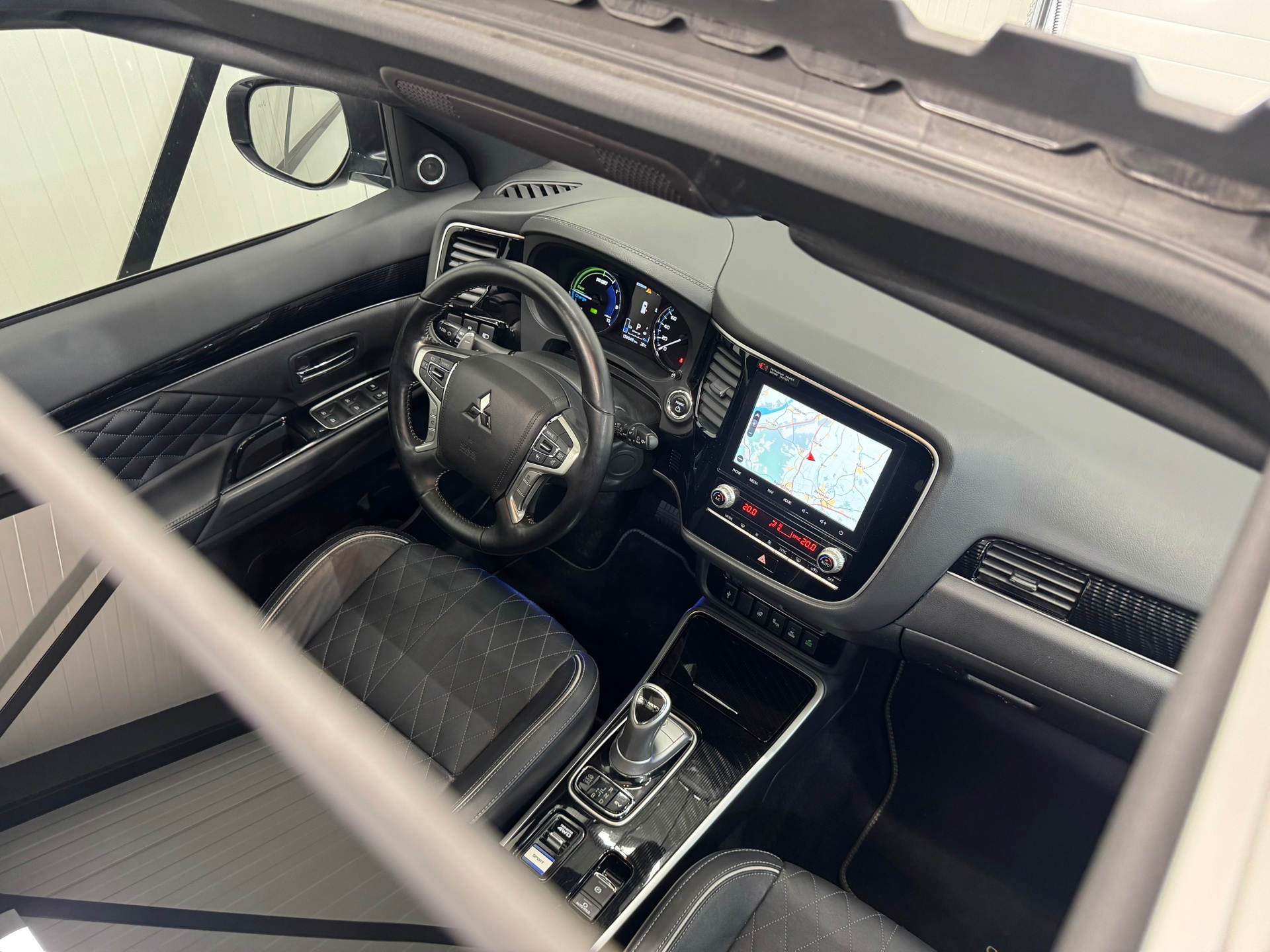 Mitsubishi Outlander 2.4 PHEV Instyle (2020), foto 33