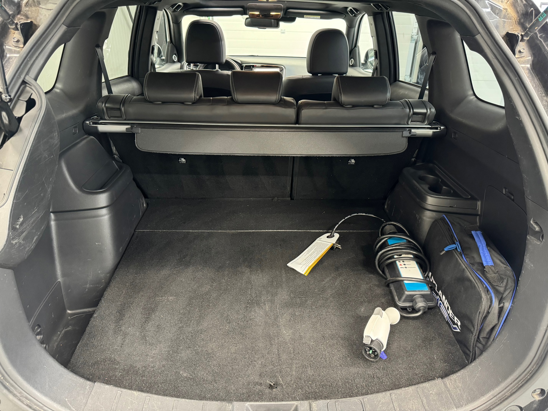 Mitsubishi Outlander 2.4 PHEV Instyle (2020), foto 39