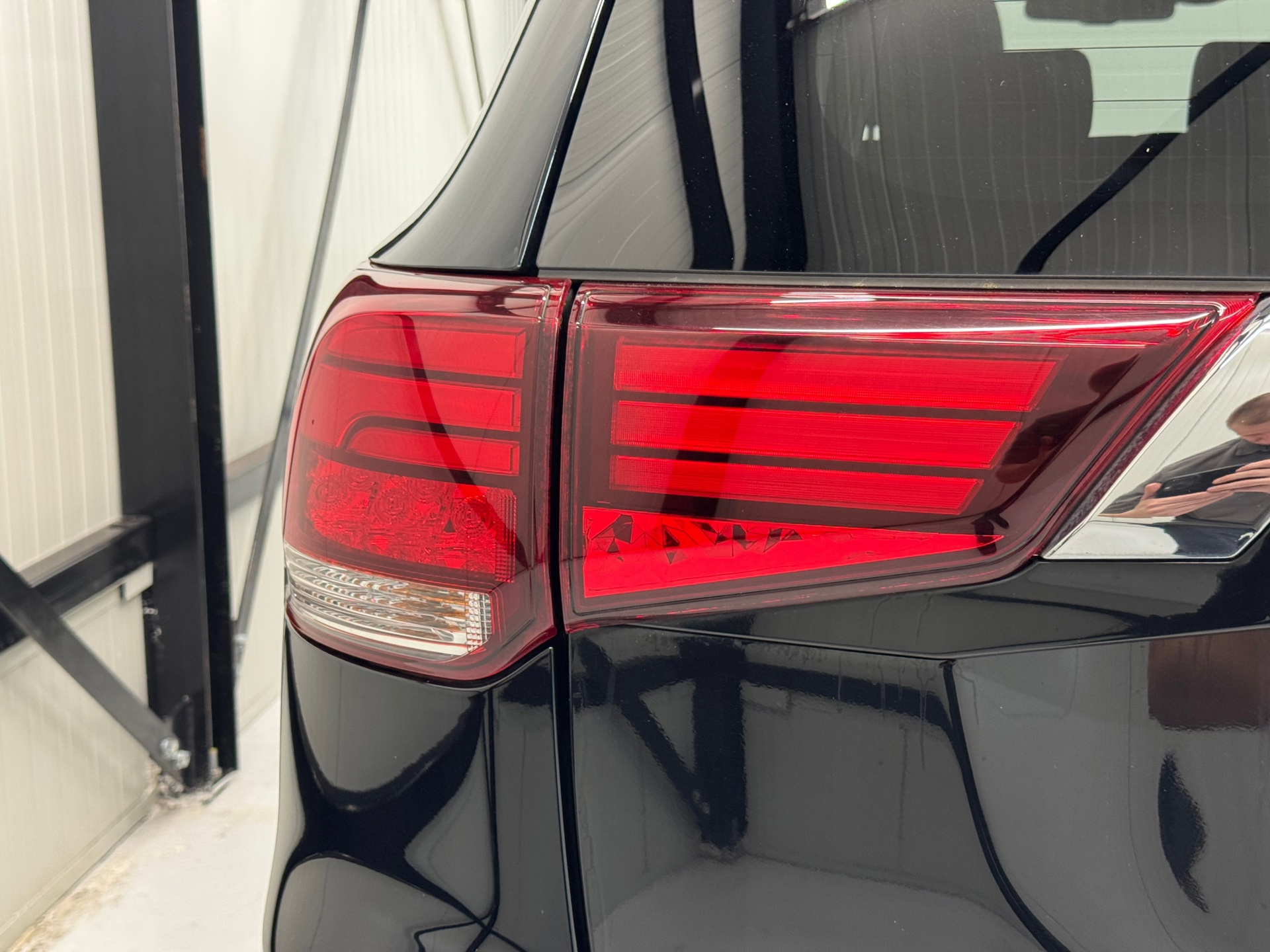Mitsubishi Outlander 2.4 PHEV Instyle (2020), foto 43