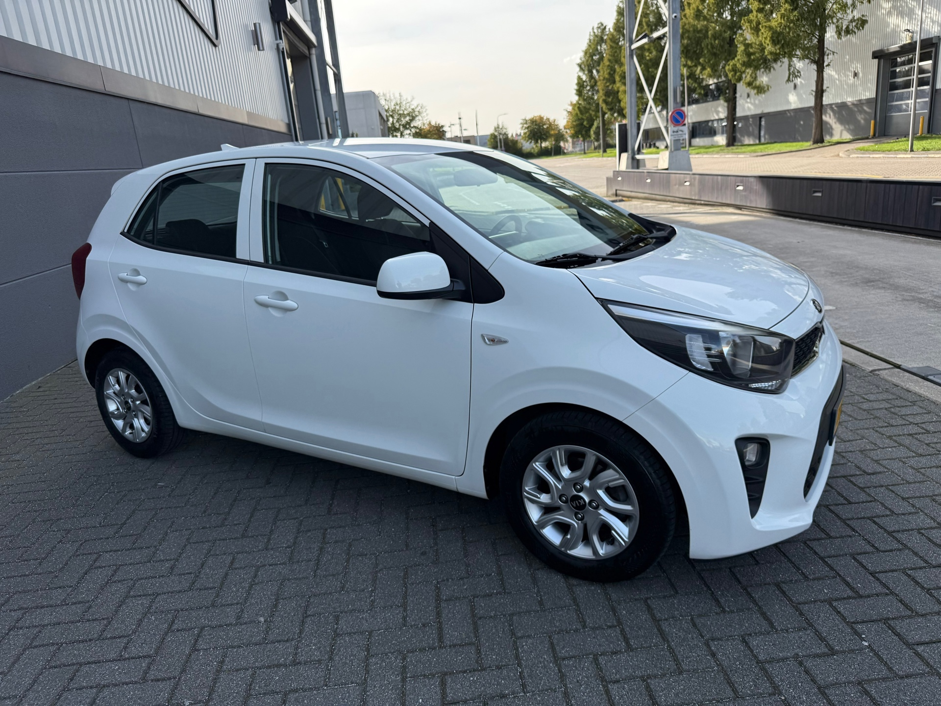 Kia Picanto 1.0 CVVT ComfortPlusLine (2018), foto 4