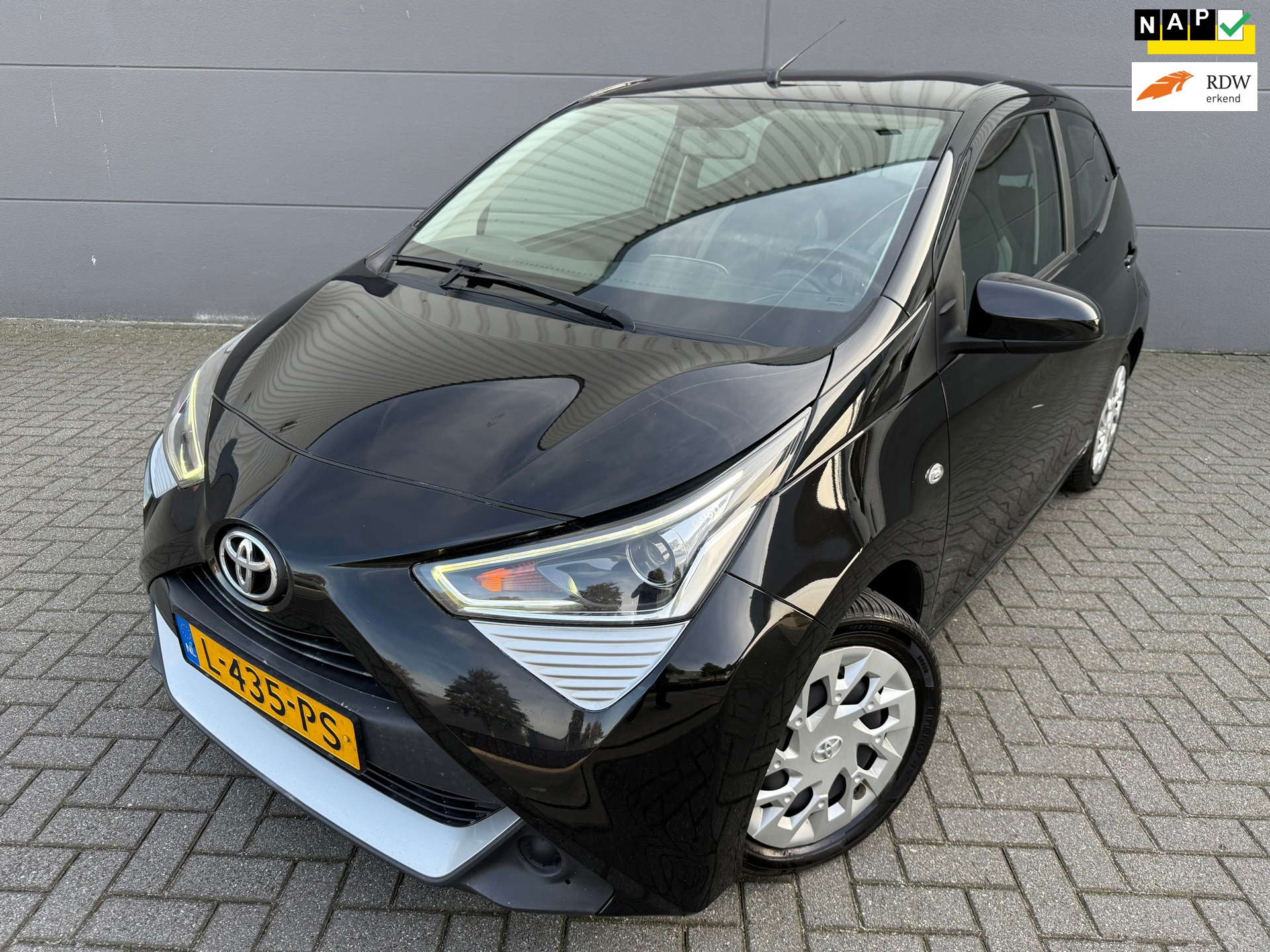 Toyota Aygo 1.0 VVT-i x-play (2021), foto 1