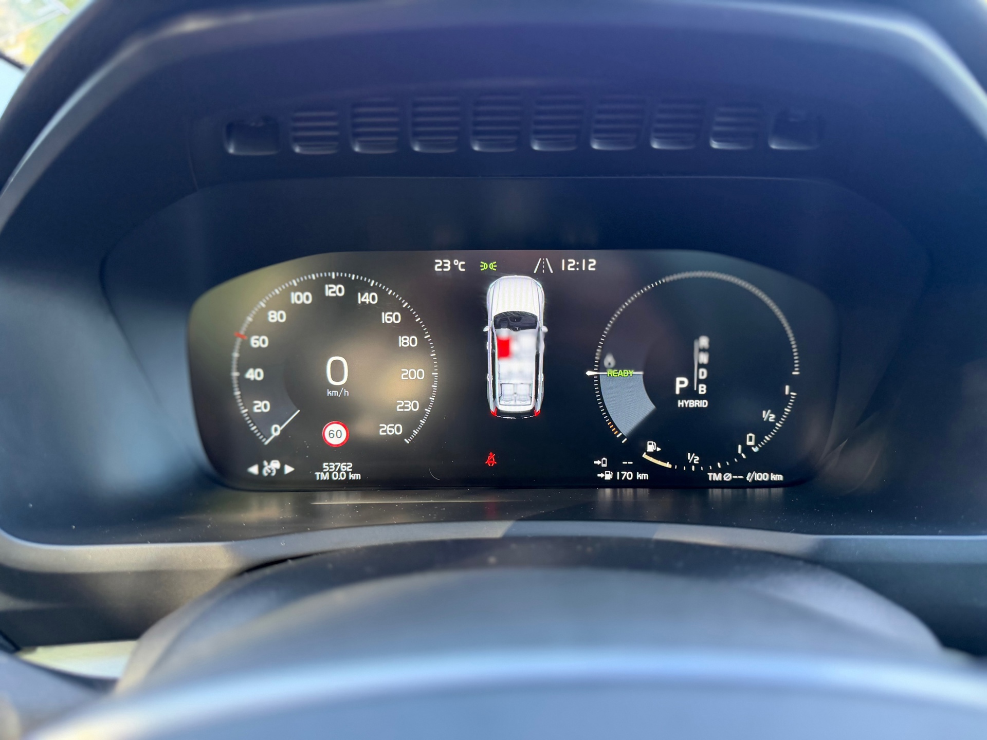 Volvo XC90 2.0 T8 Twin Engine AWD Momentum (2019), foto 15