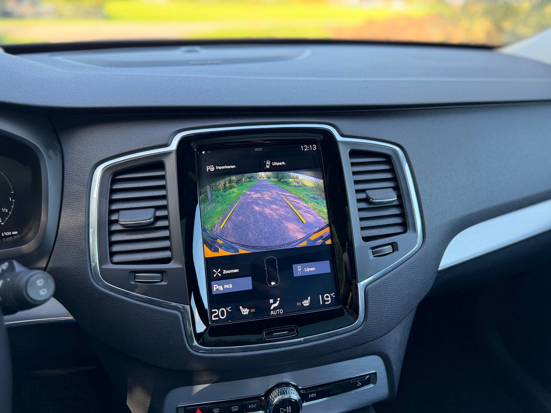 Volvo XC90 2.0 T8 Twin Engine AWD Momentum (2019), foto 21