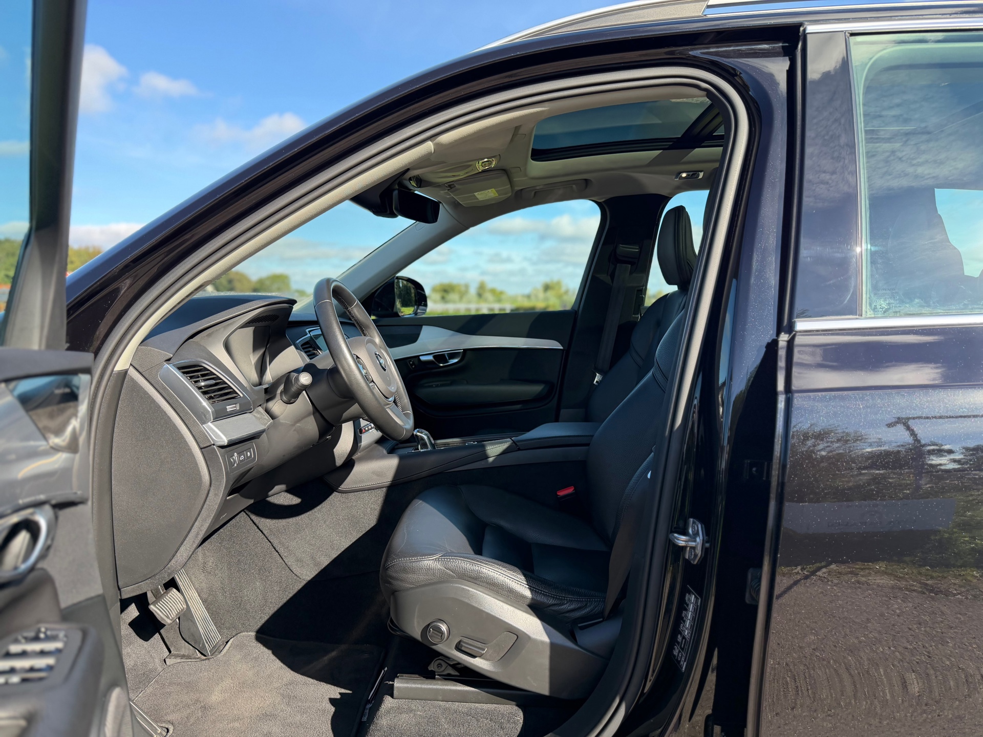 Volvo XC90 2.0 T8 Twin Engine AWD Momentum (2019), foto 8