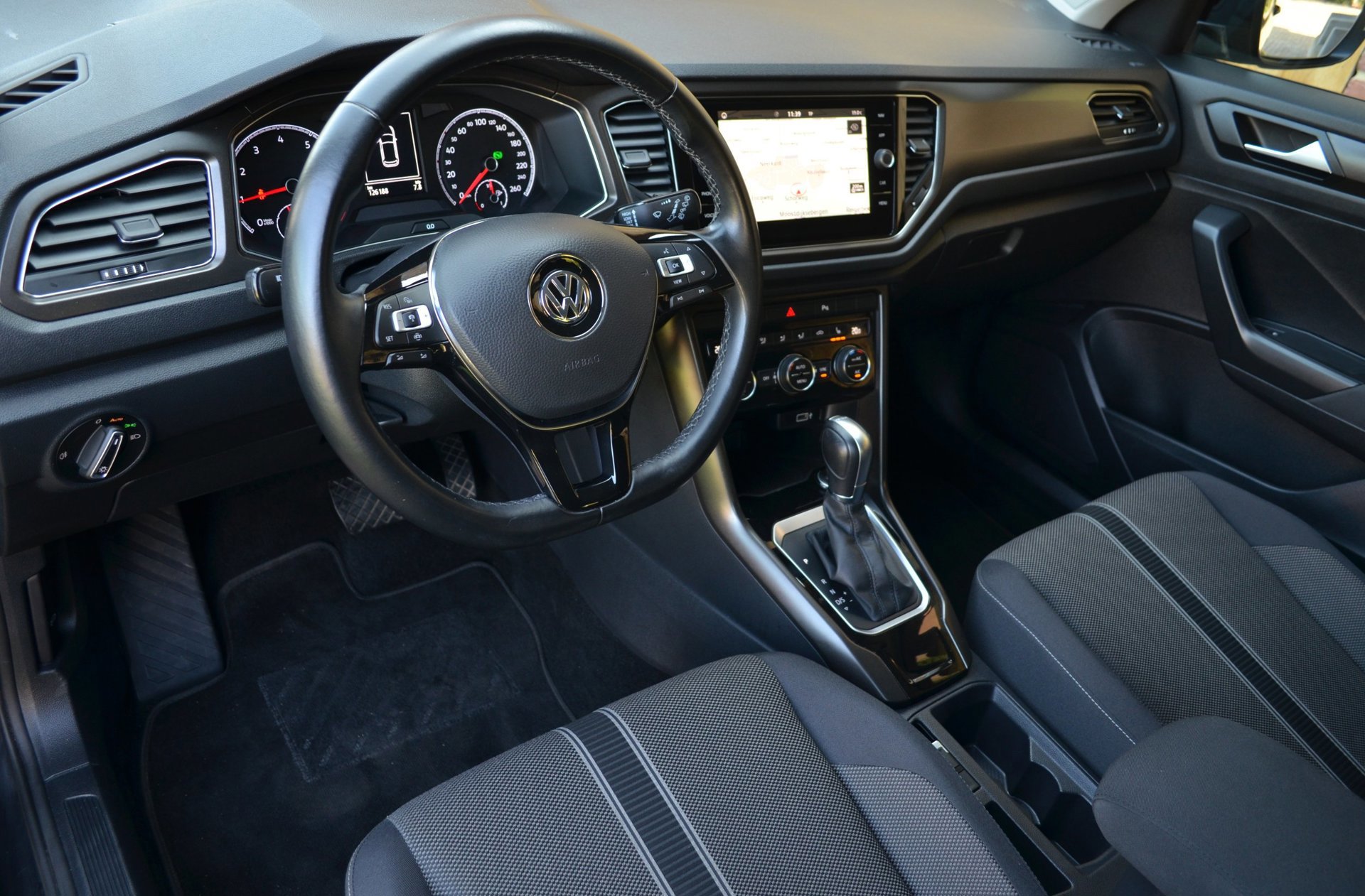 Volkswagen T-Roc 1.5 TSI Sport Business (2019), foto 11