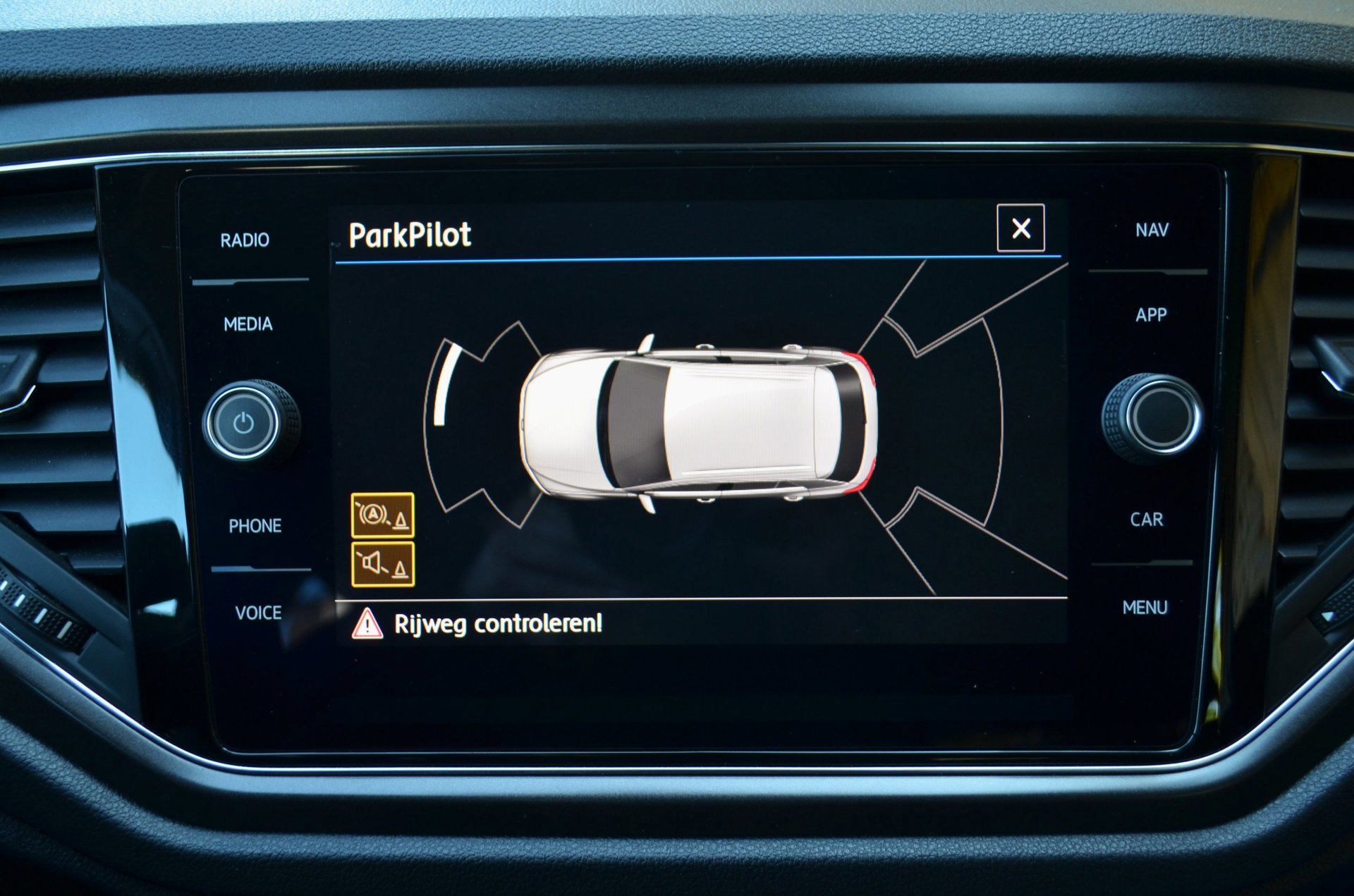 Volkswagen T-Roc 1.5 TSI Sport Business (2019), foto 22