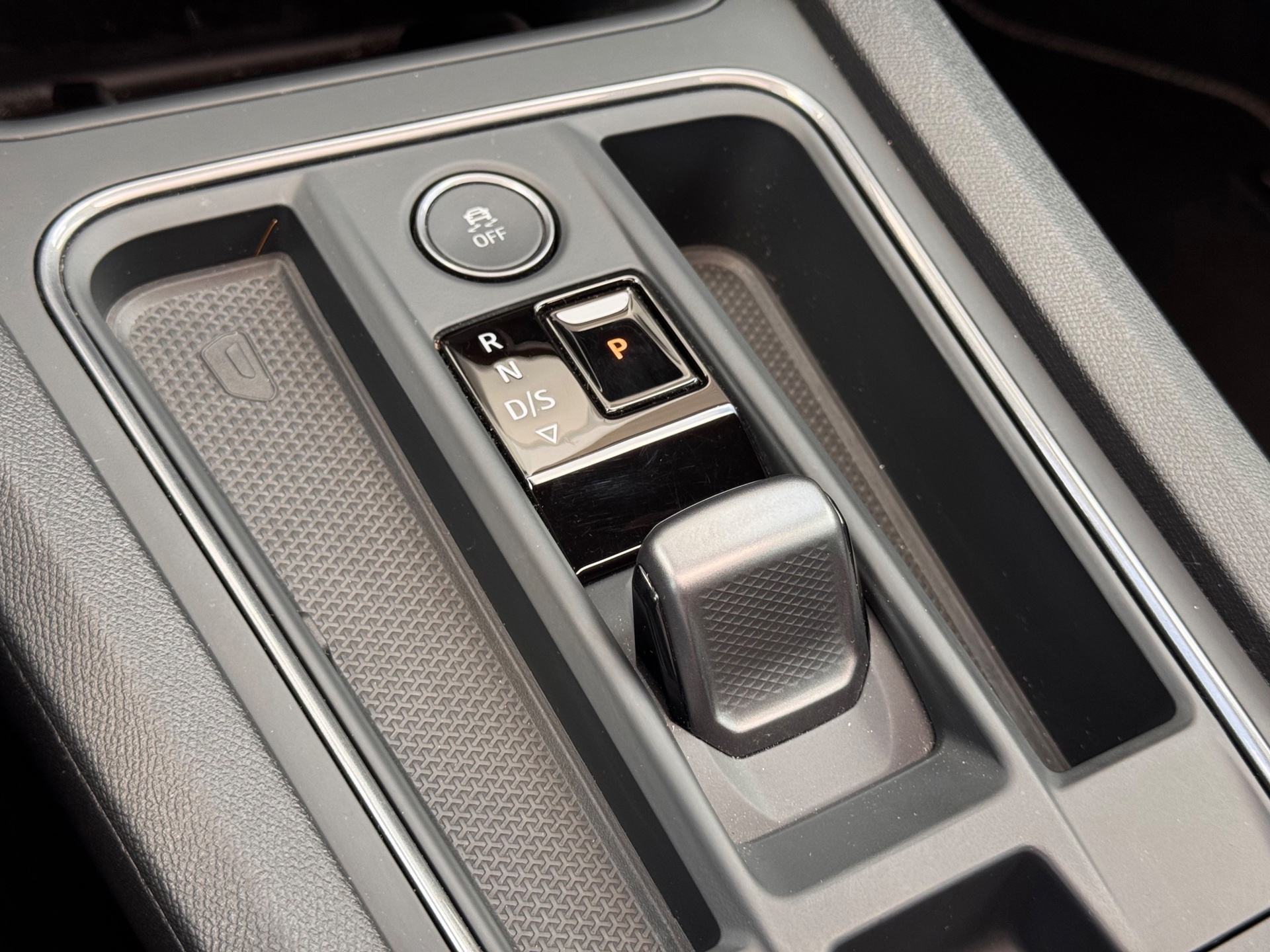 CUPRA Formentor 1.4 e-Hybrid VZ Copper Edition (2022), foto 17