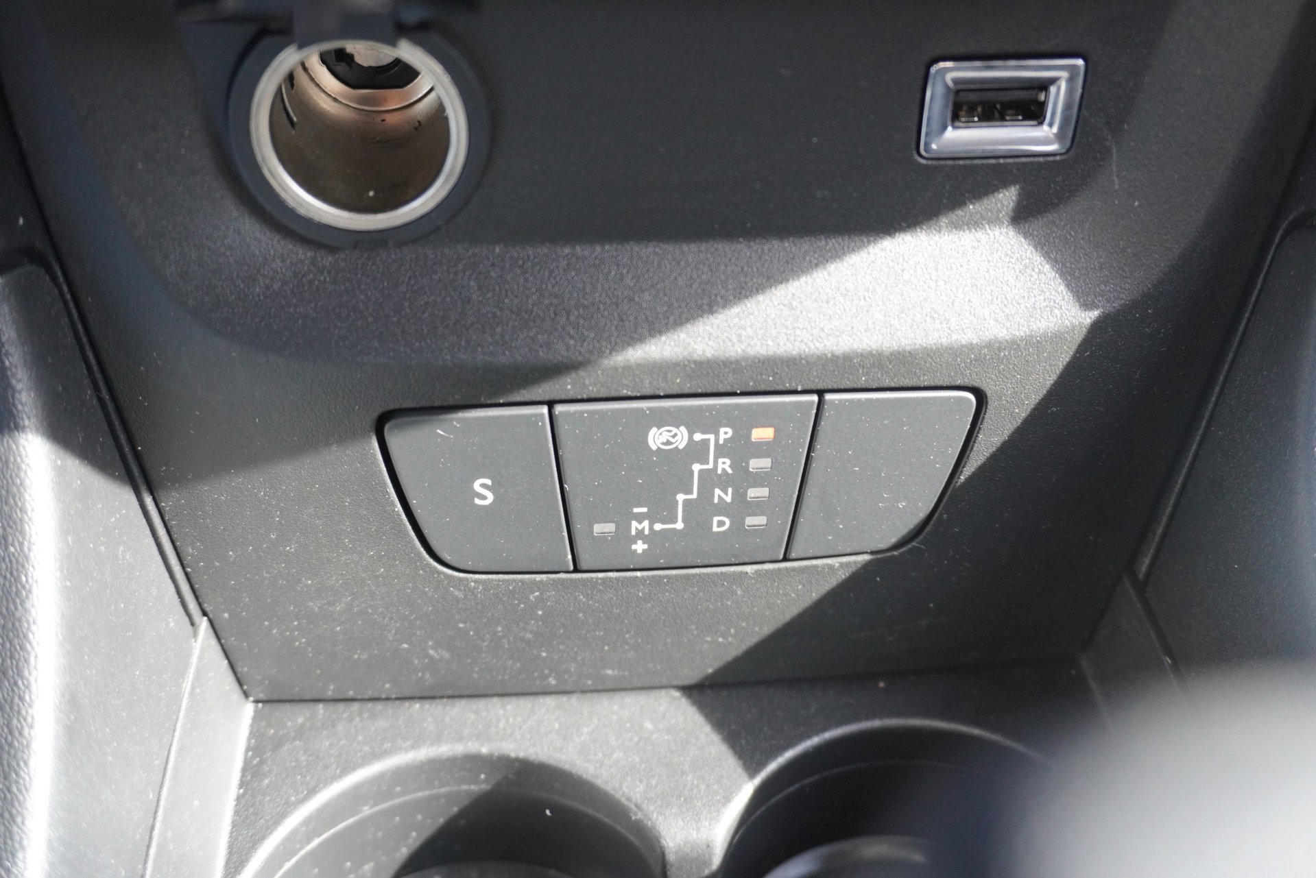 Citroen C3 1.2 PureTech Max Aut (2024), foto 21
