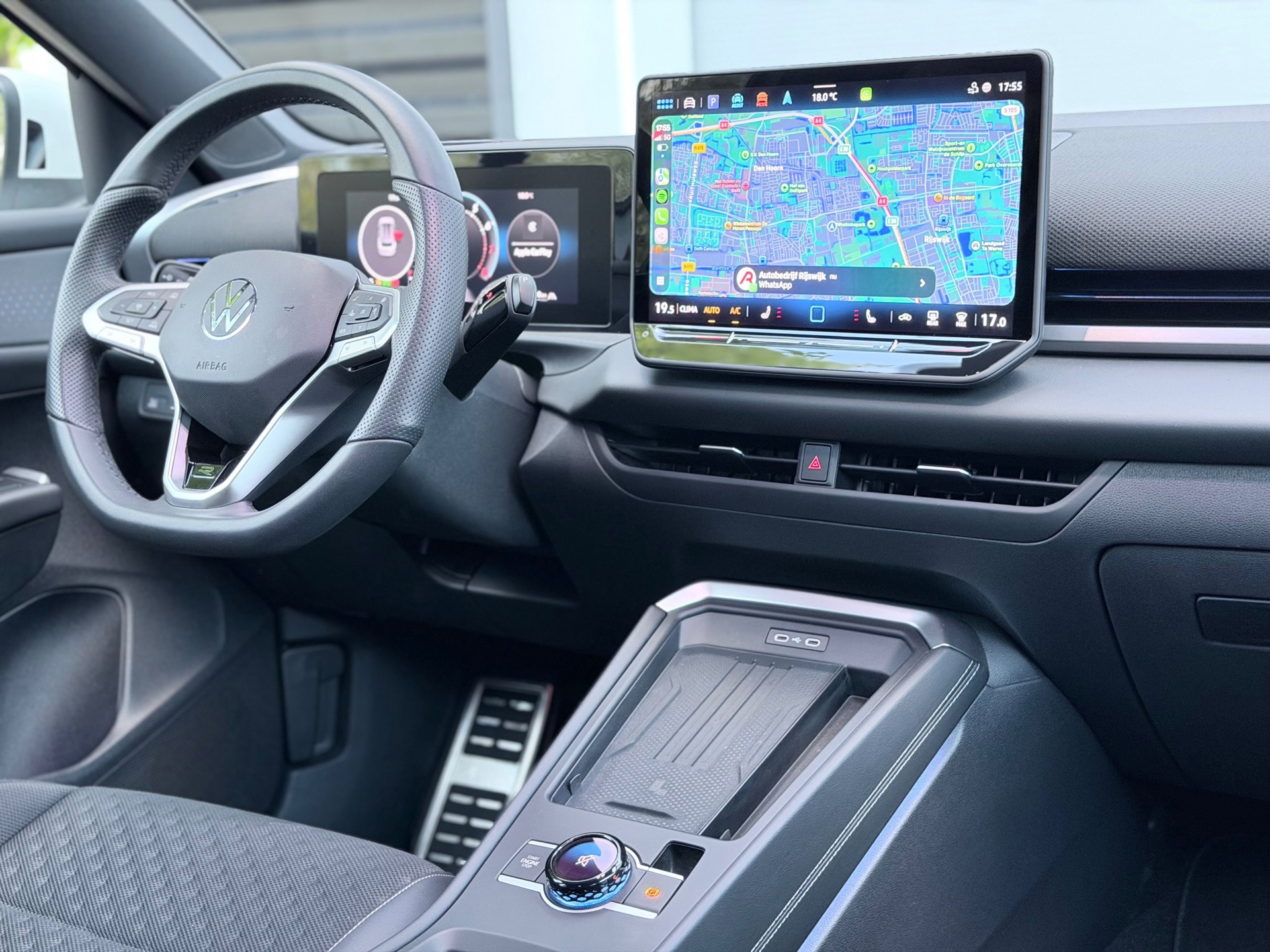 Volkswagen T-Roc 1.5 eTSI R-Line Matrix (2026), foto 18